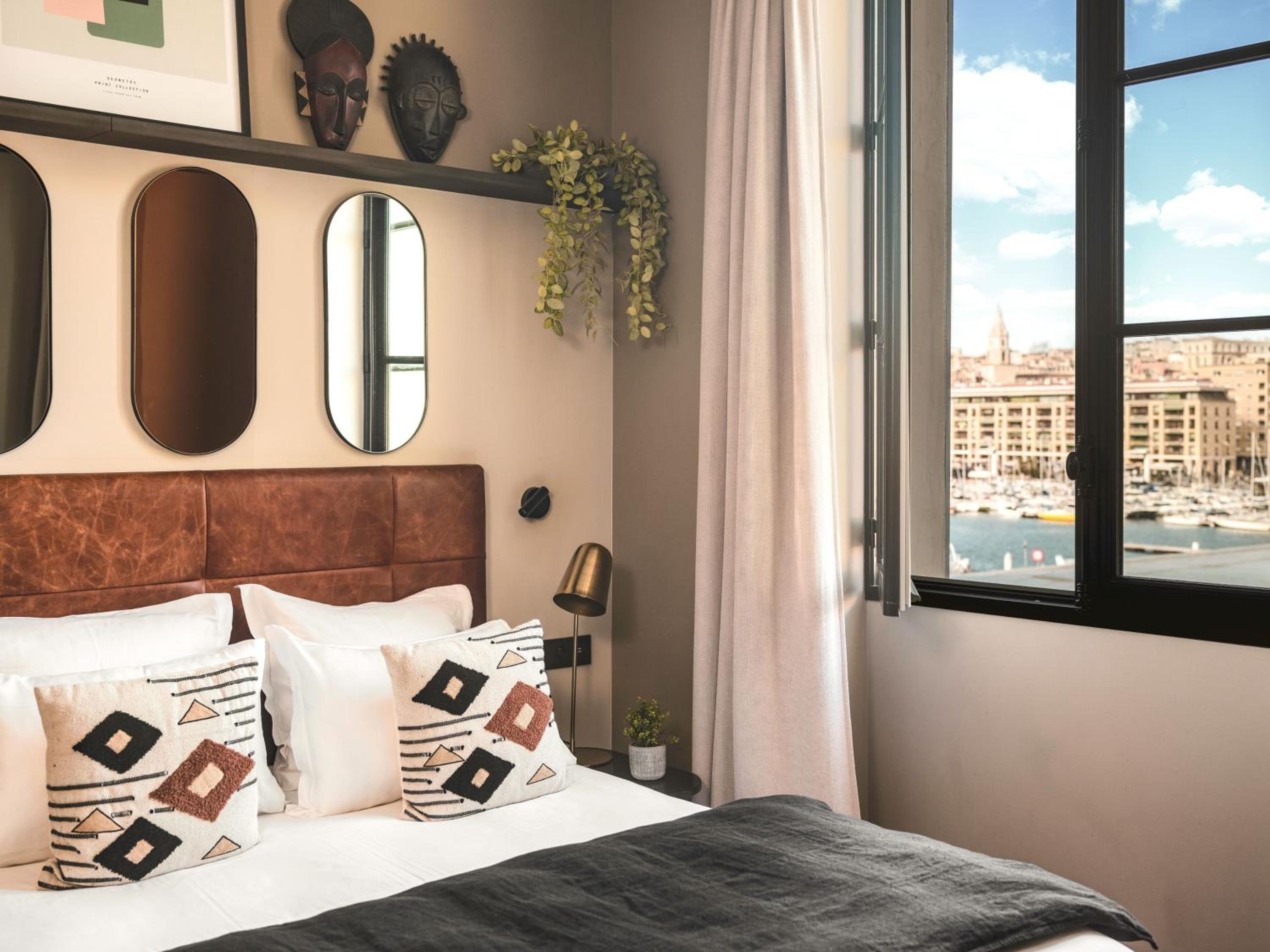 Deluxe Triple Room with Harbor View