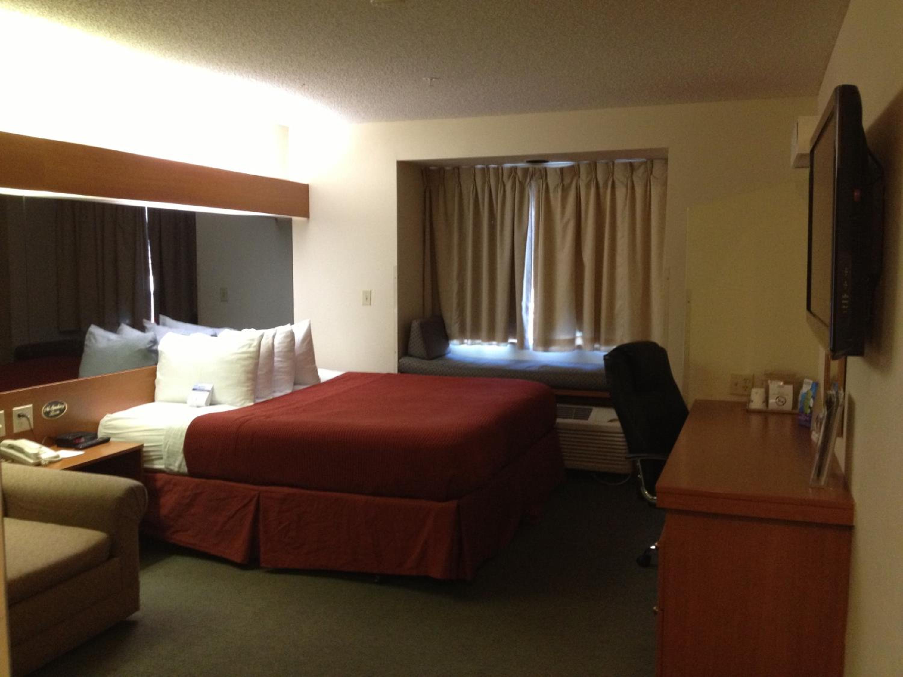 King Room- Non-Smoking