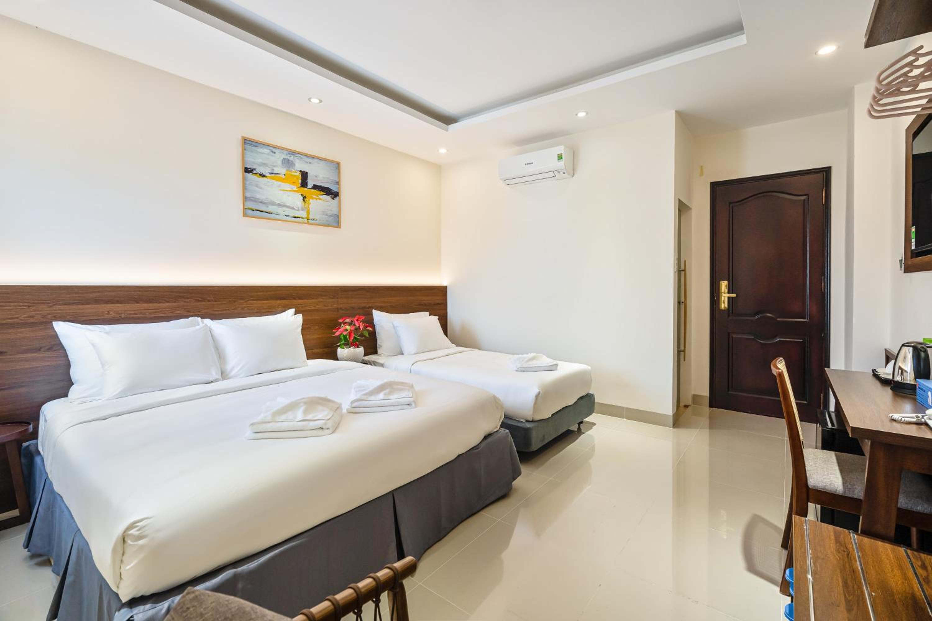 Deluxe Triple Room