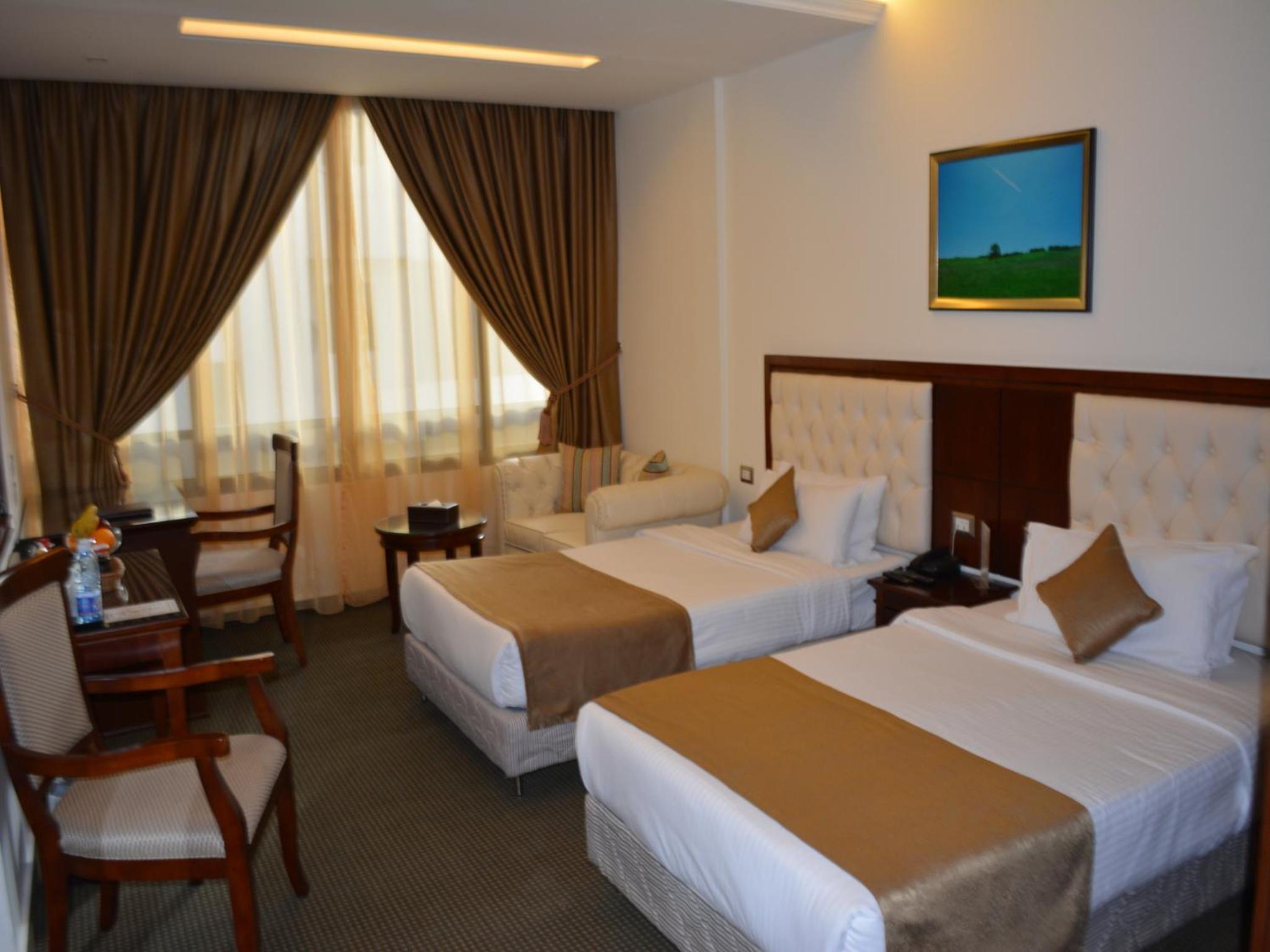 Executive Club Twin Room