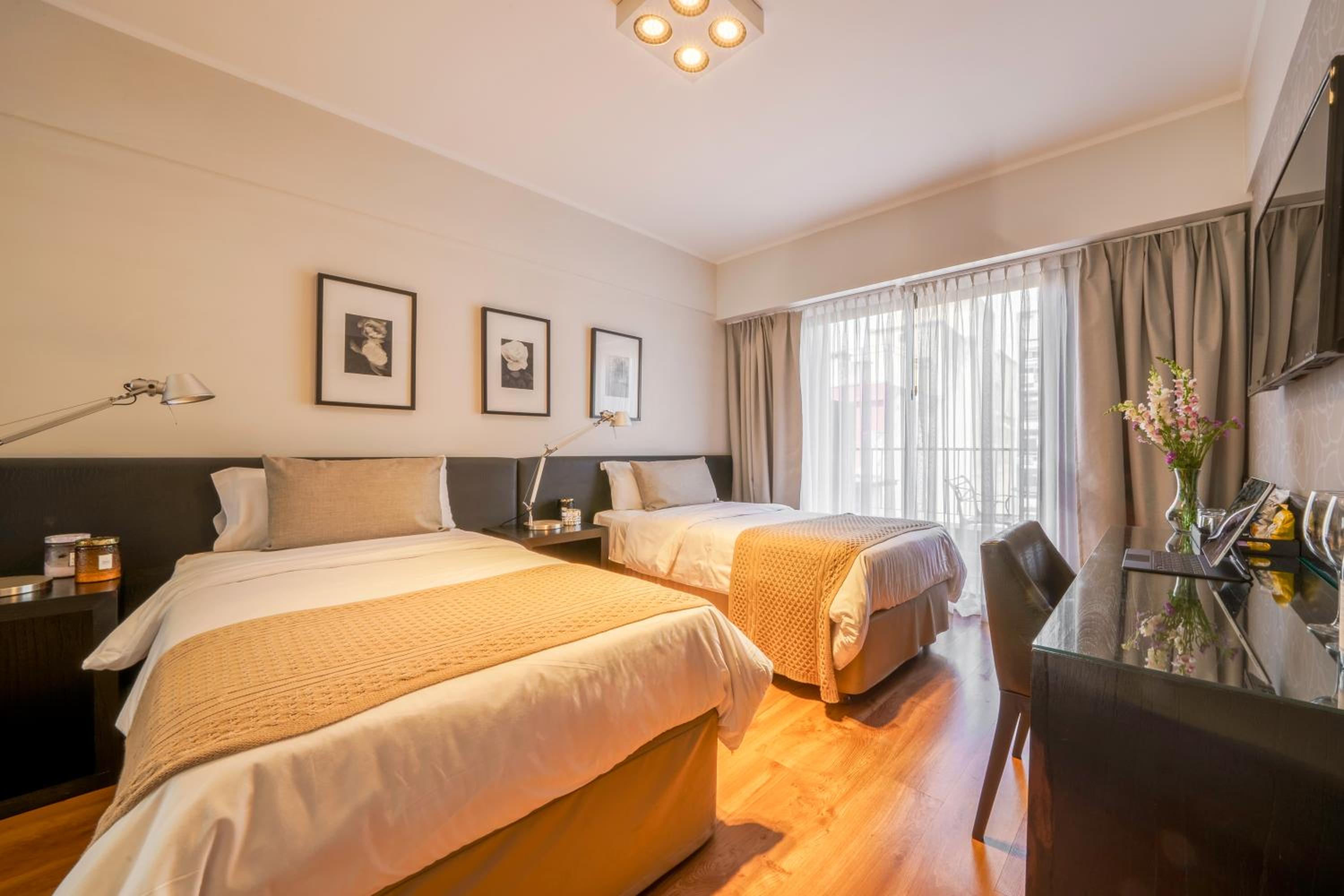 Junior Room with 2 Beds