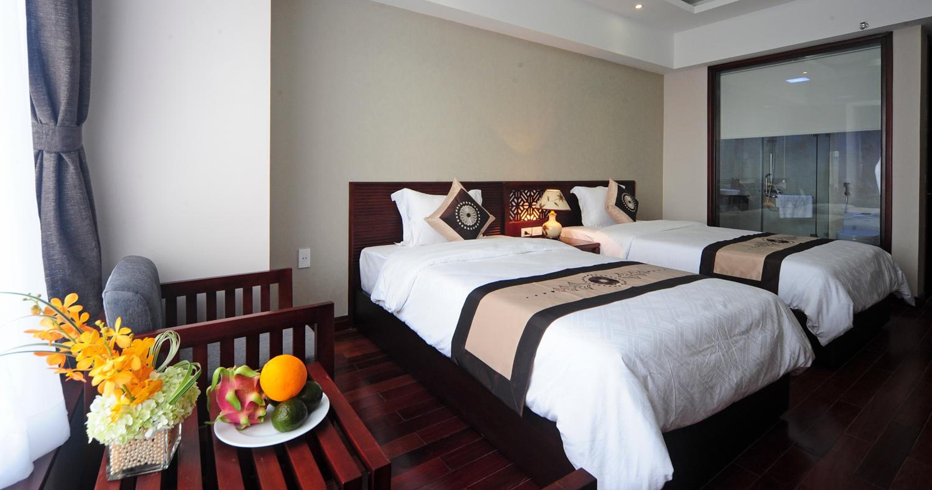 Deluxe Twin Room with City View