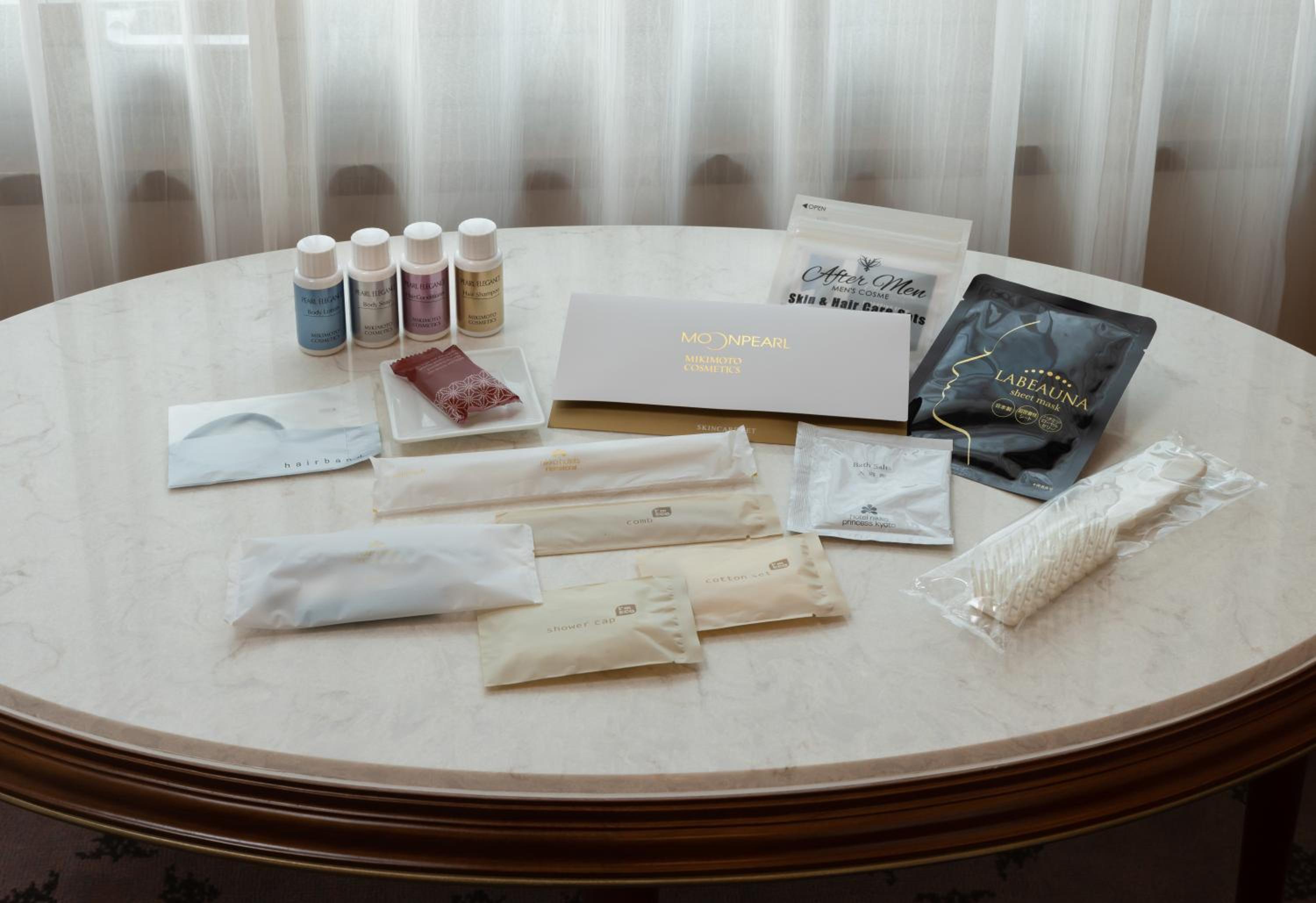 Executive Hollywood Twin Room - Non-Smoking