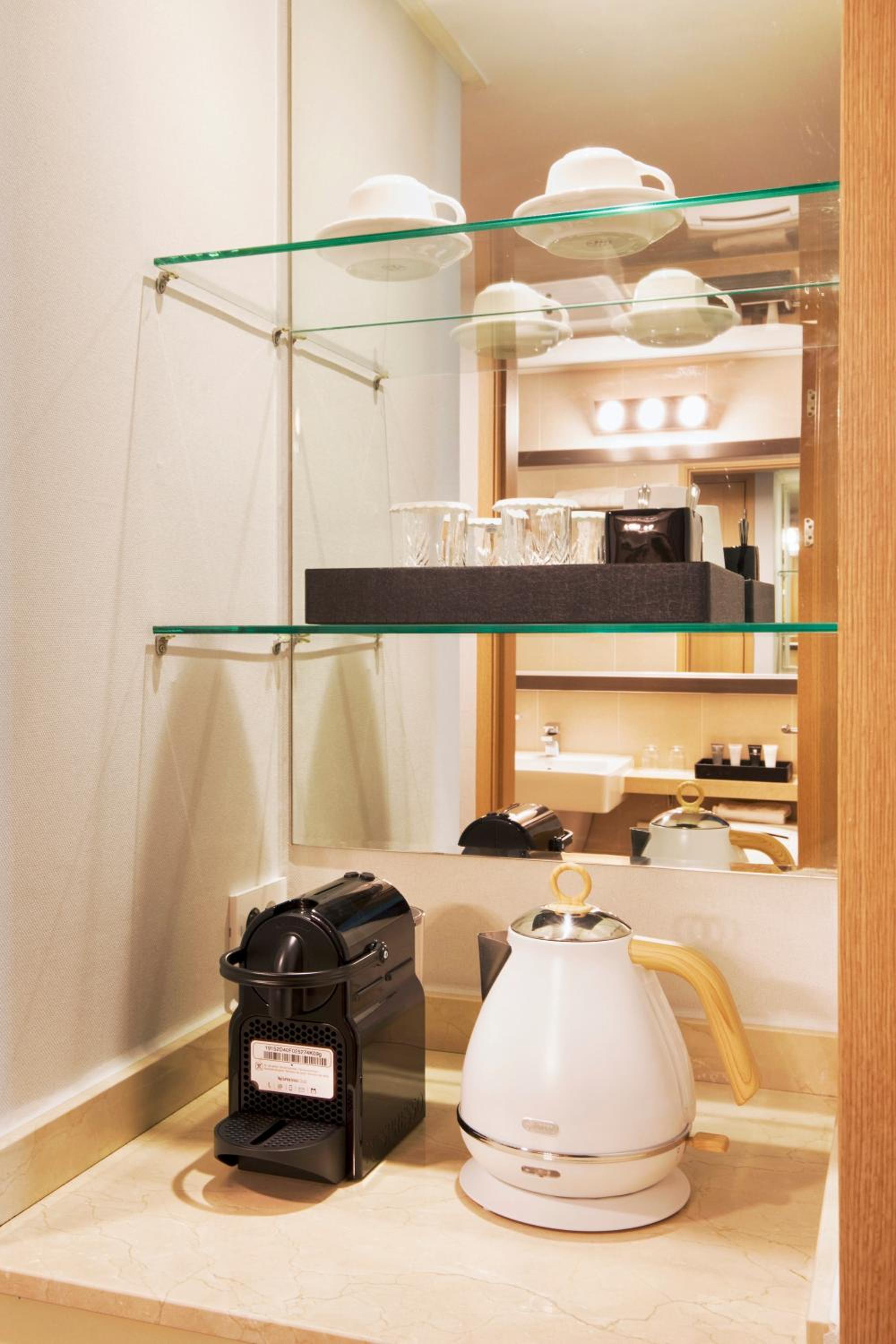 Executive Twin (1 day FREE Mini-bar)