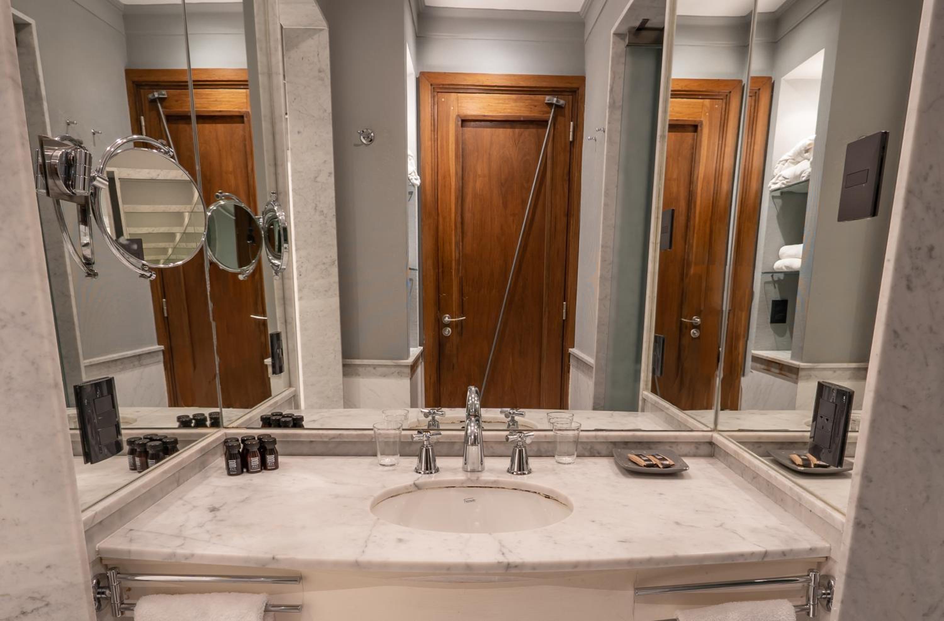 Superior Double Room with Lake View