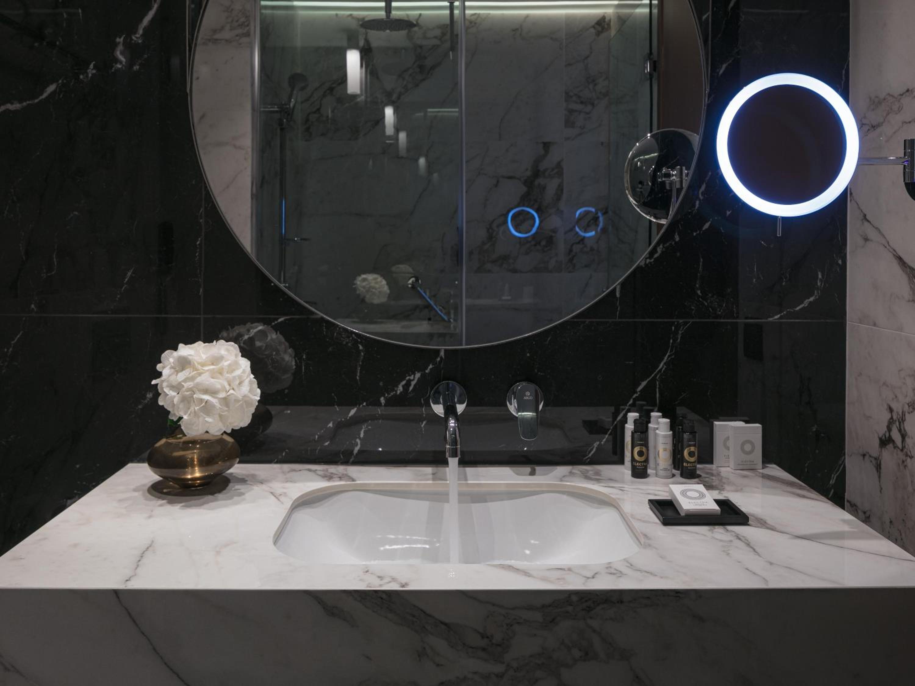 Premium Double or Twin Room with Side Sea View