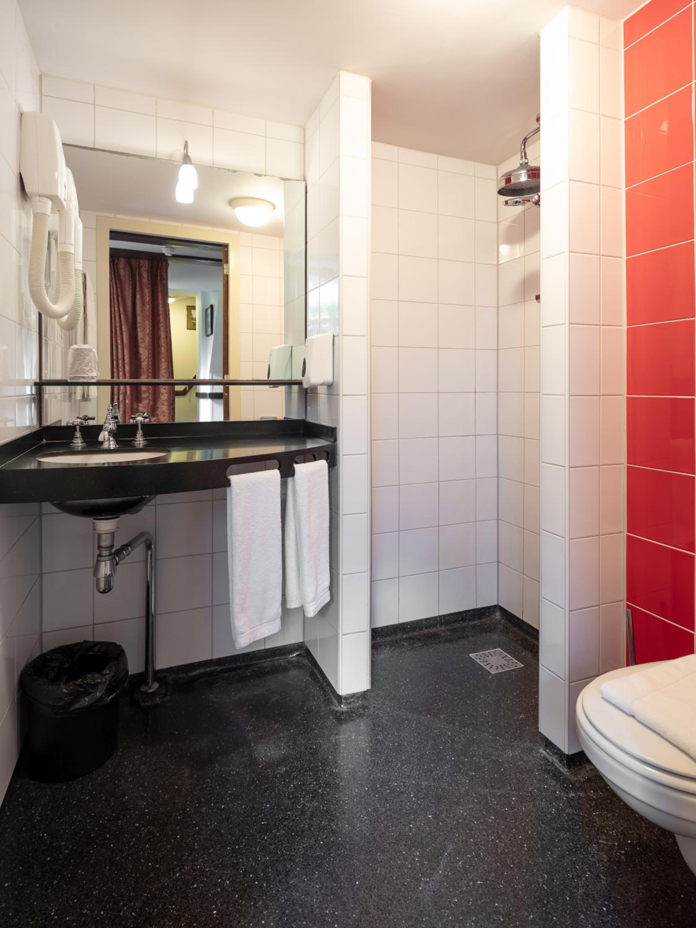 The Old Dutch 'Suite'