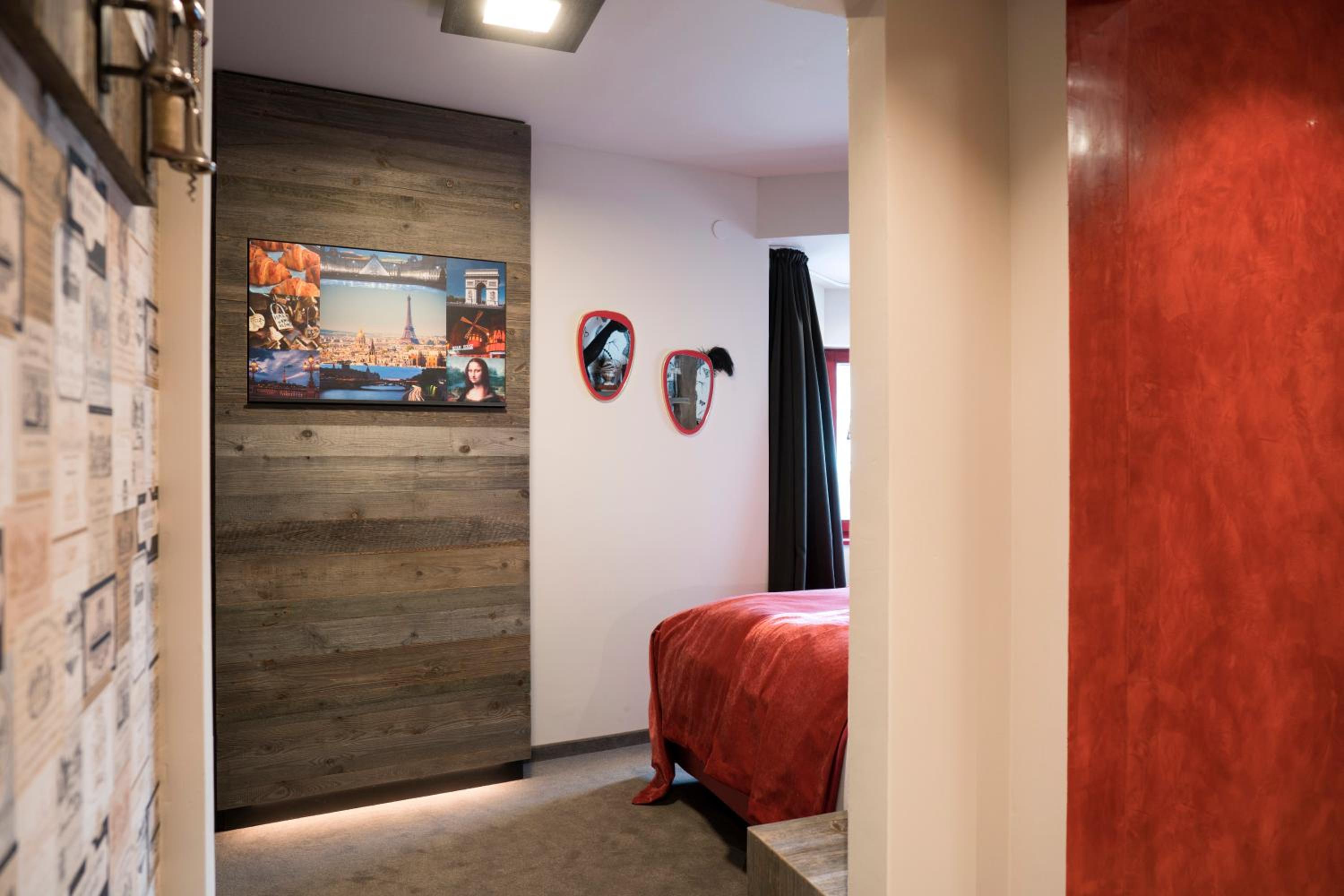 Deluxe Double Room with River View