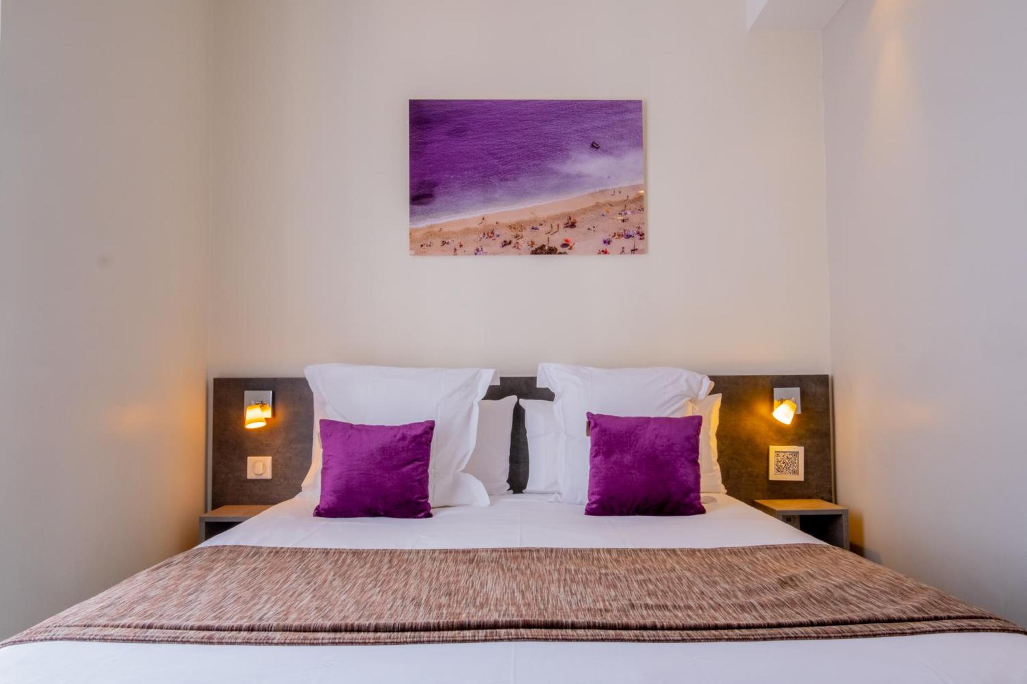 Superior Double or Twin Room - Patio View