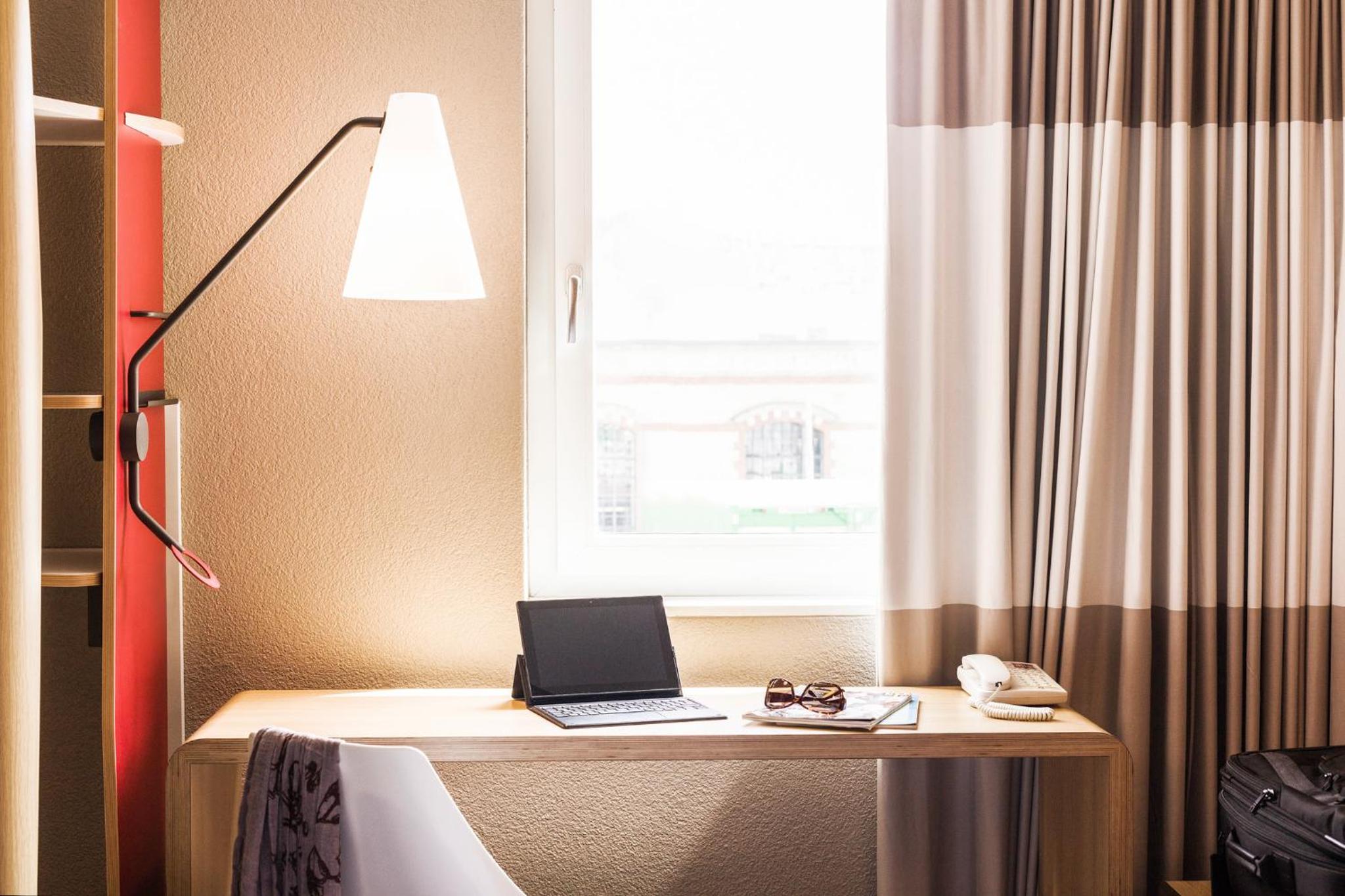 Double Sweet Room by Ibis