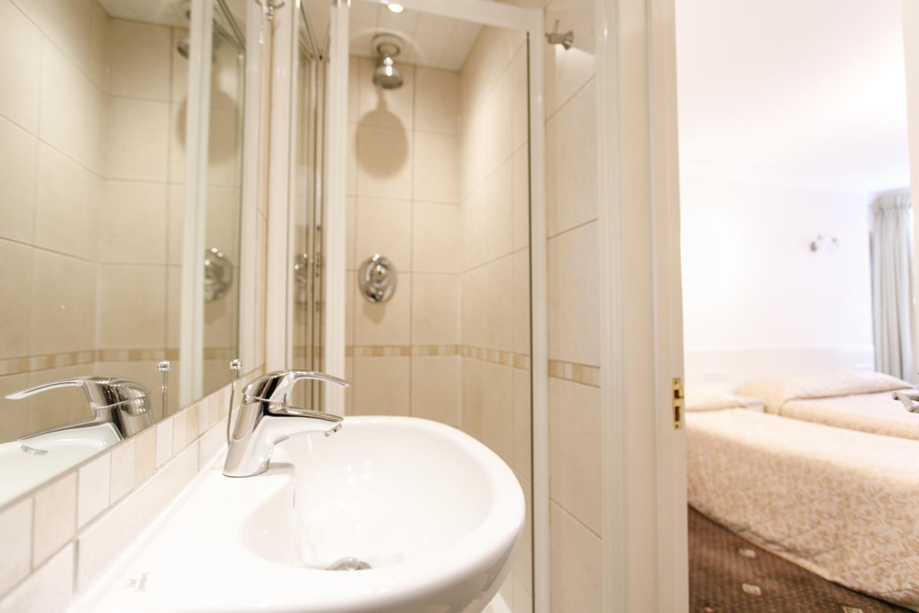 Triple Room with Bathroom