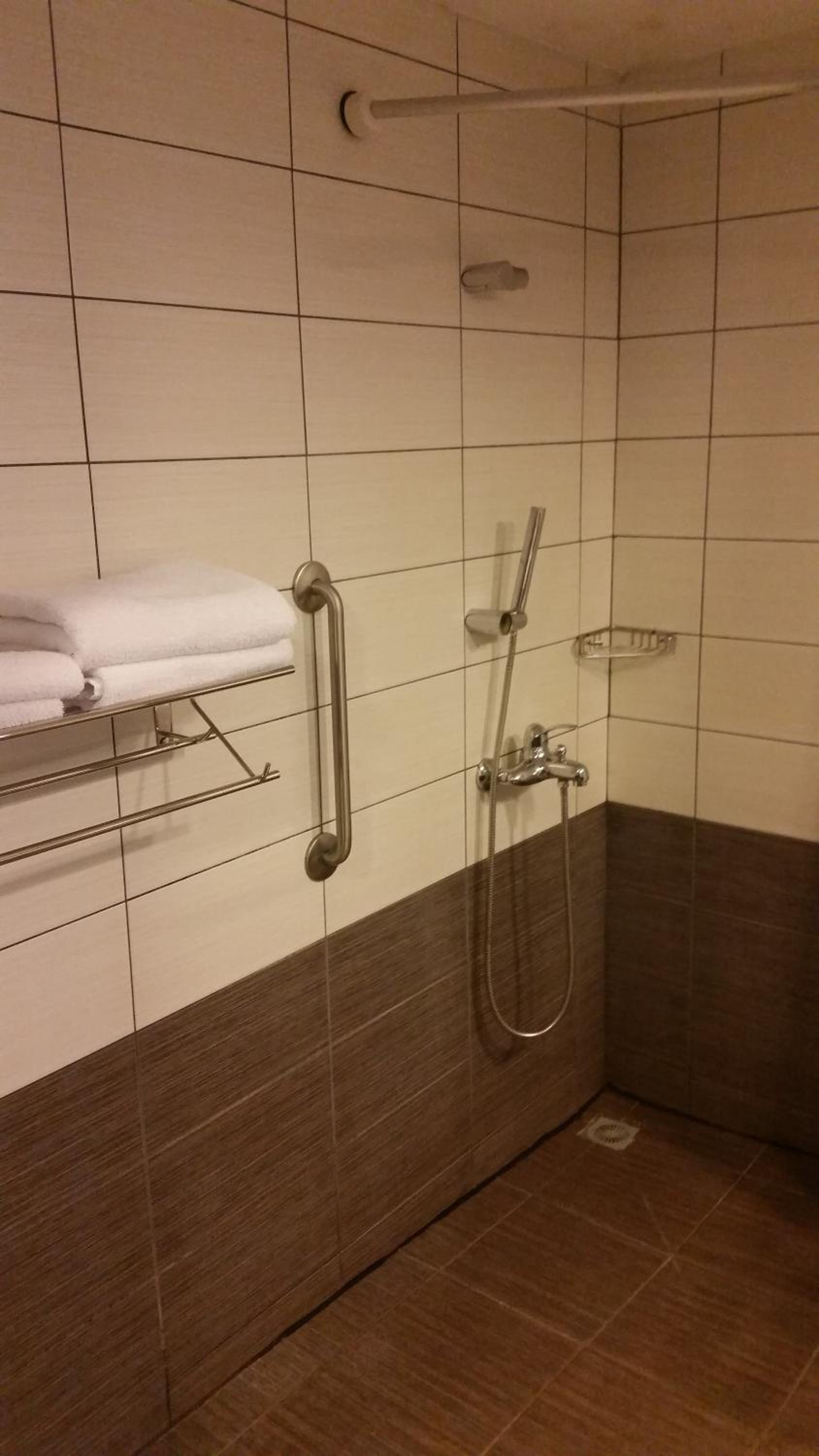 Twin Room - Disability Access