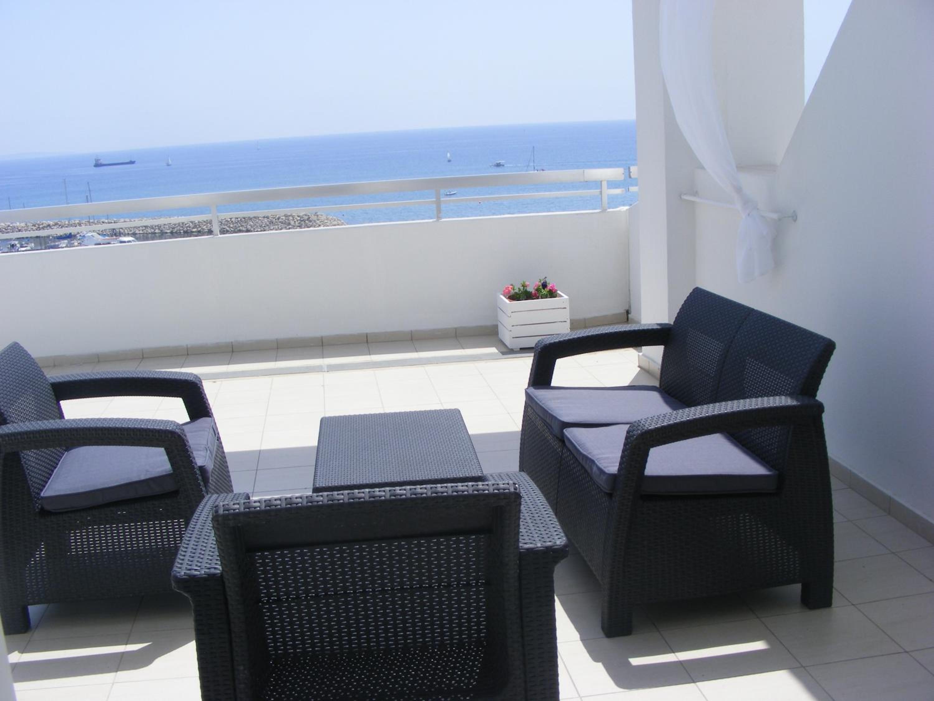 One- Bedroom with Terrace - Salamina