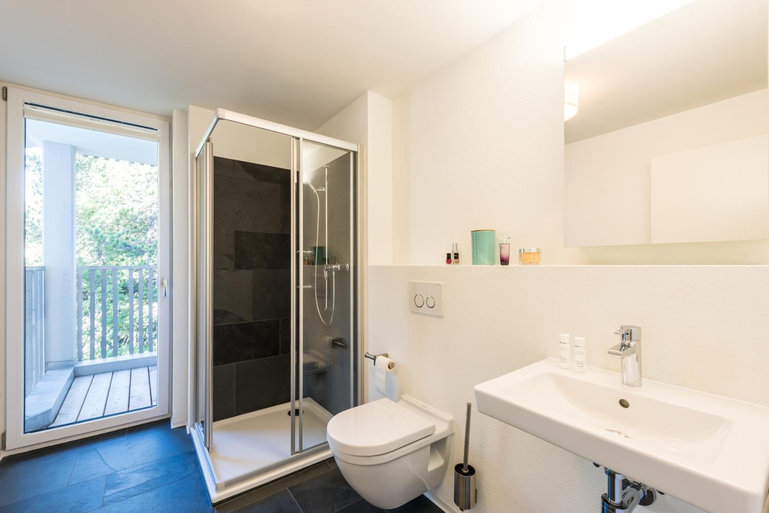 Apartment with Matterhorn view and terrace: 217 ft²/710 ft²