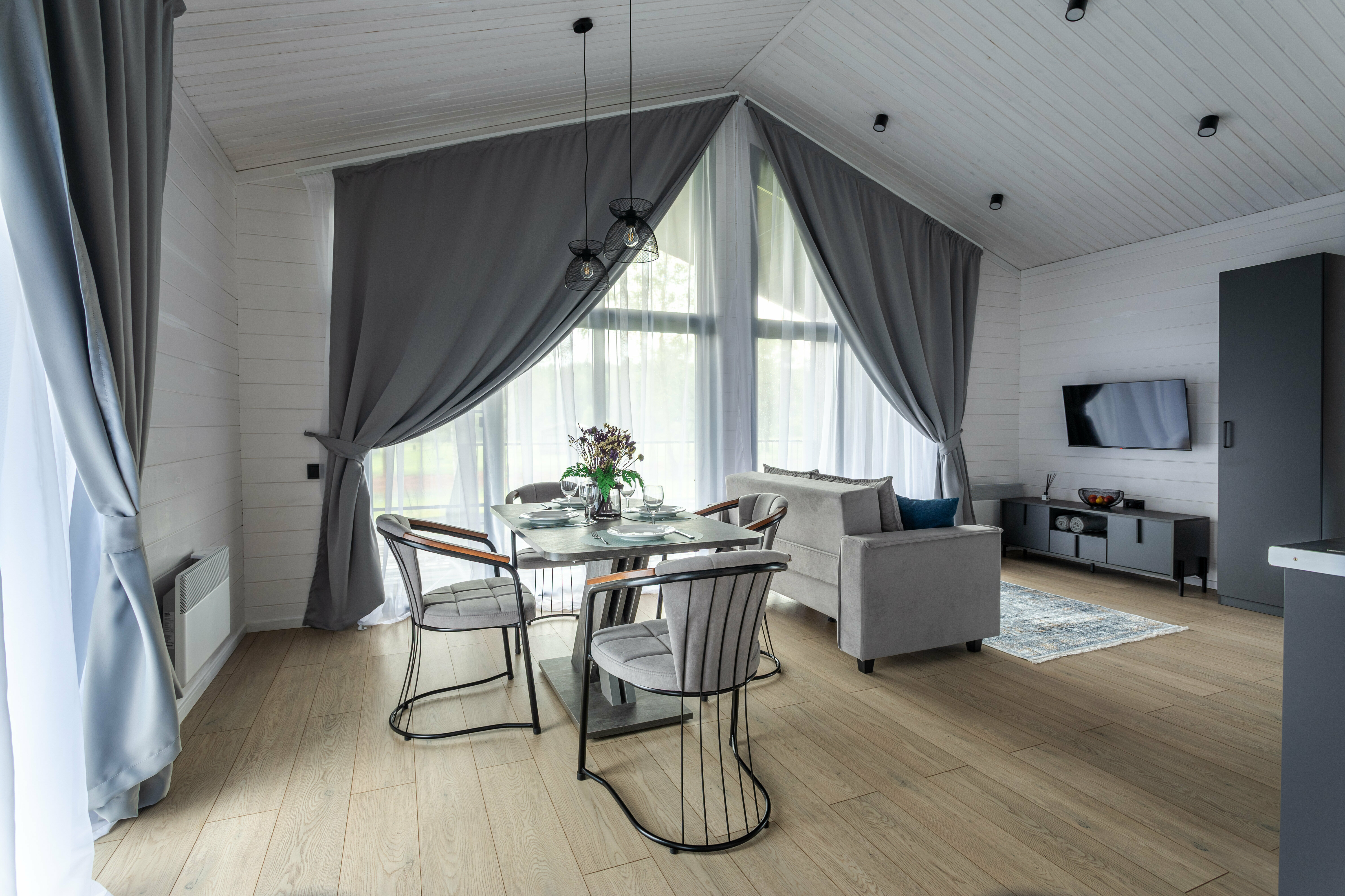 Дом у озера