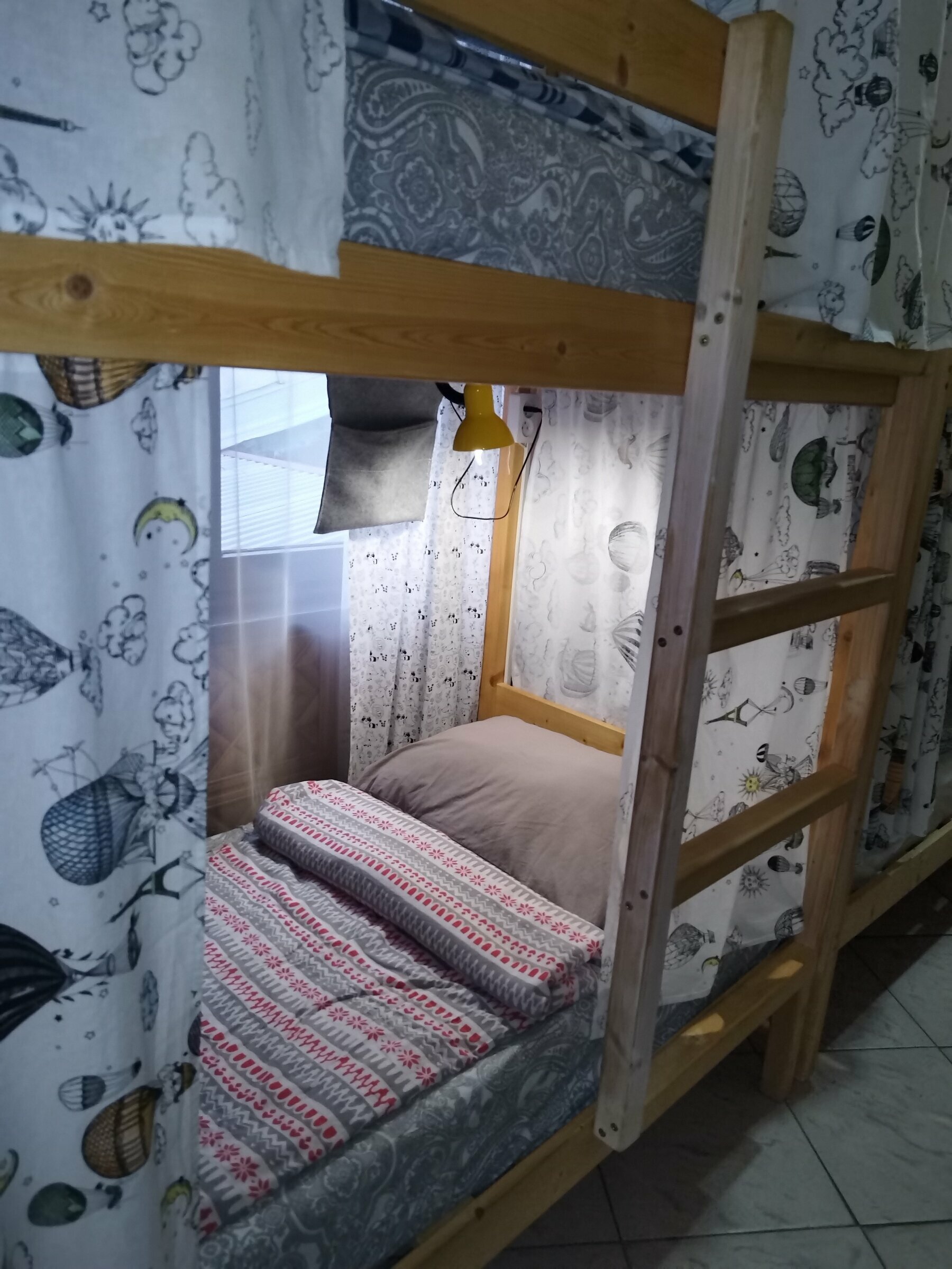 Спальное место в дамской 8-ти местной комнате №5. Корпус  "Свои-2"