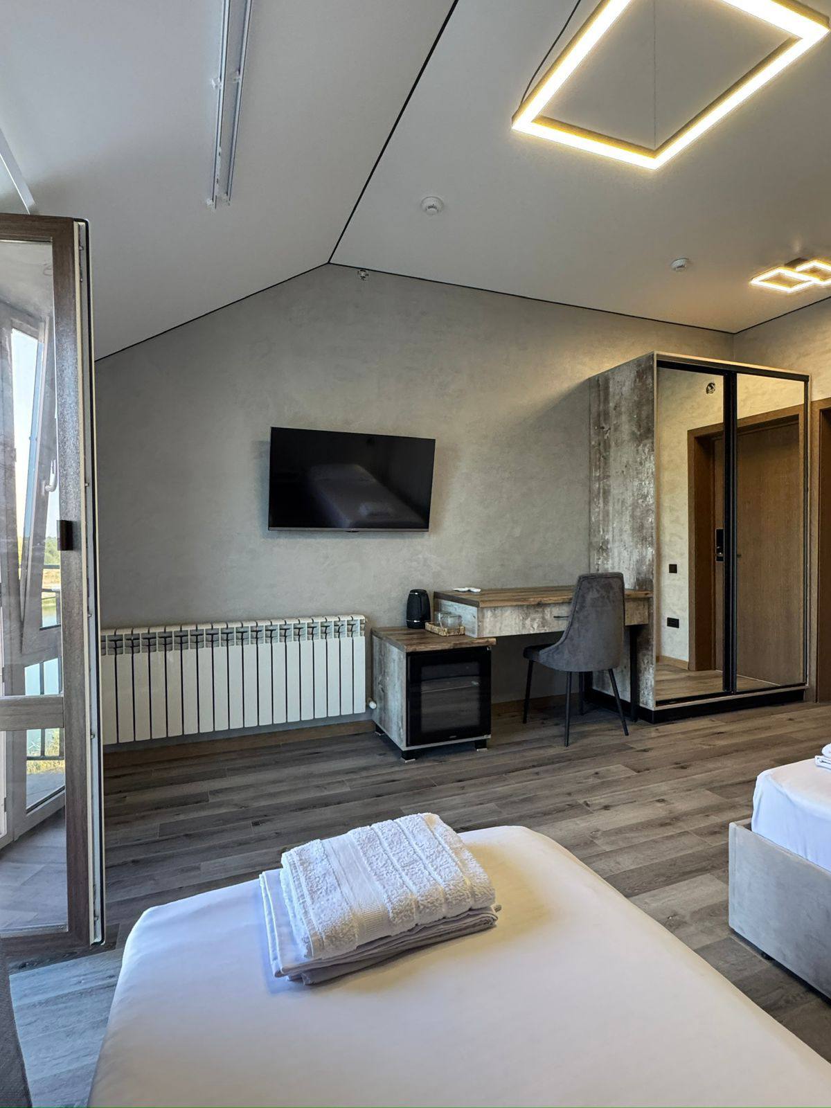 Люкс с балконом