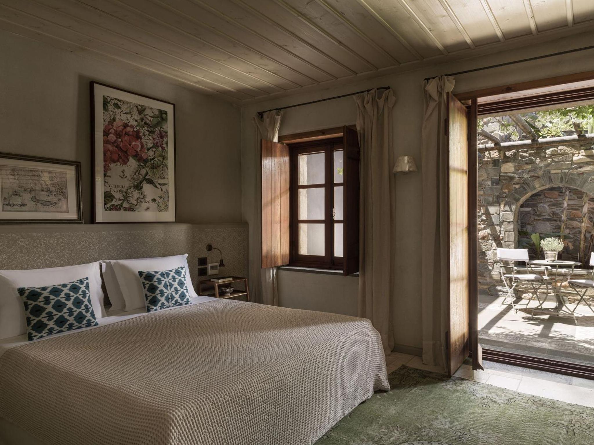 Kinsterna Pool Villa