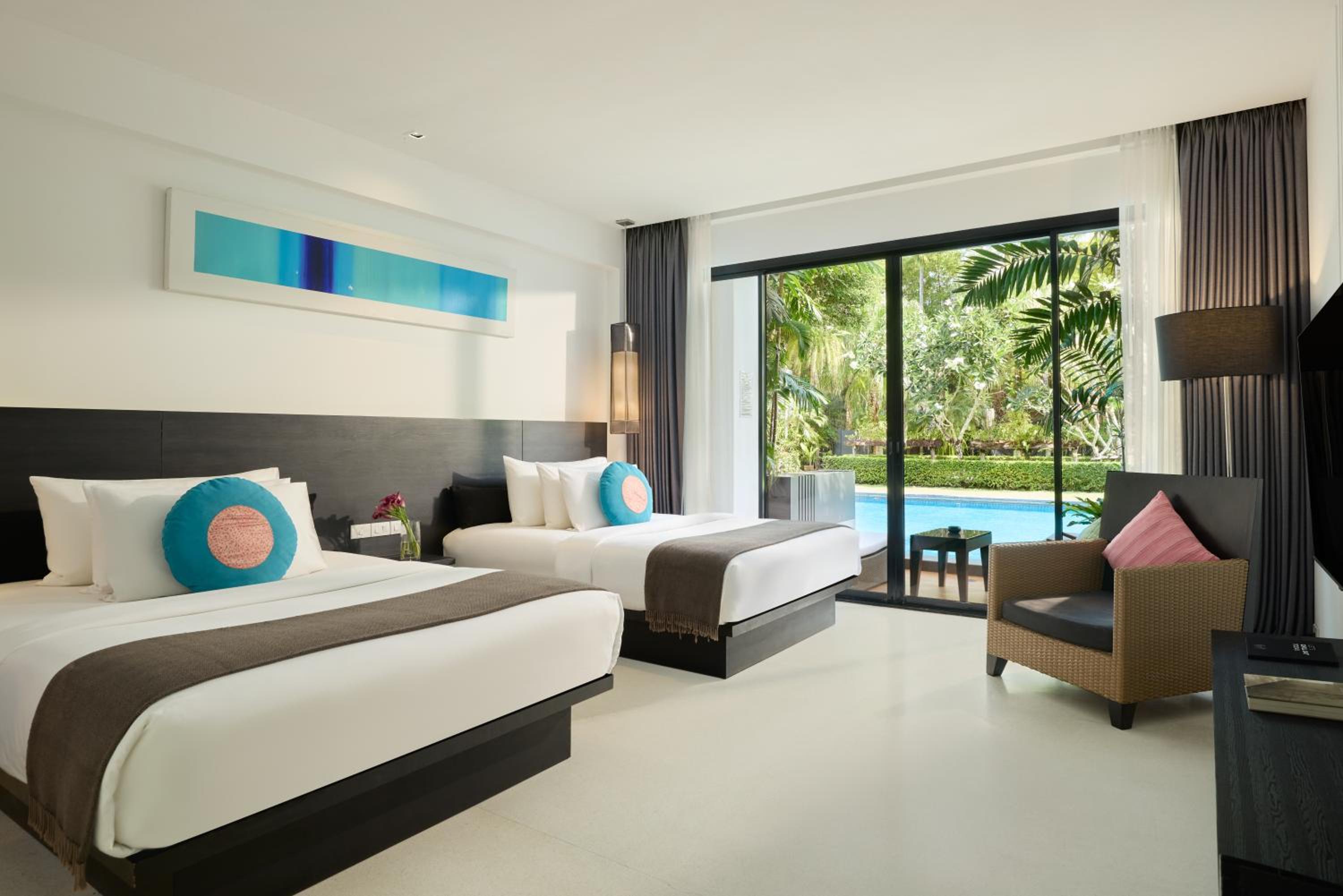Twin Room with Pool View