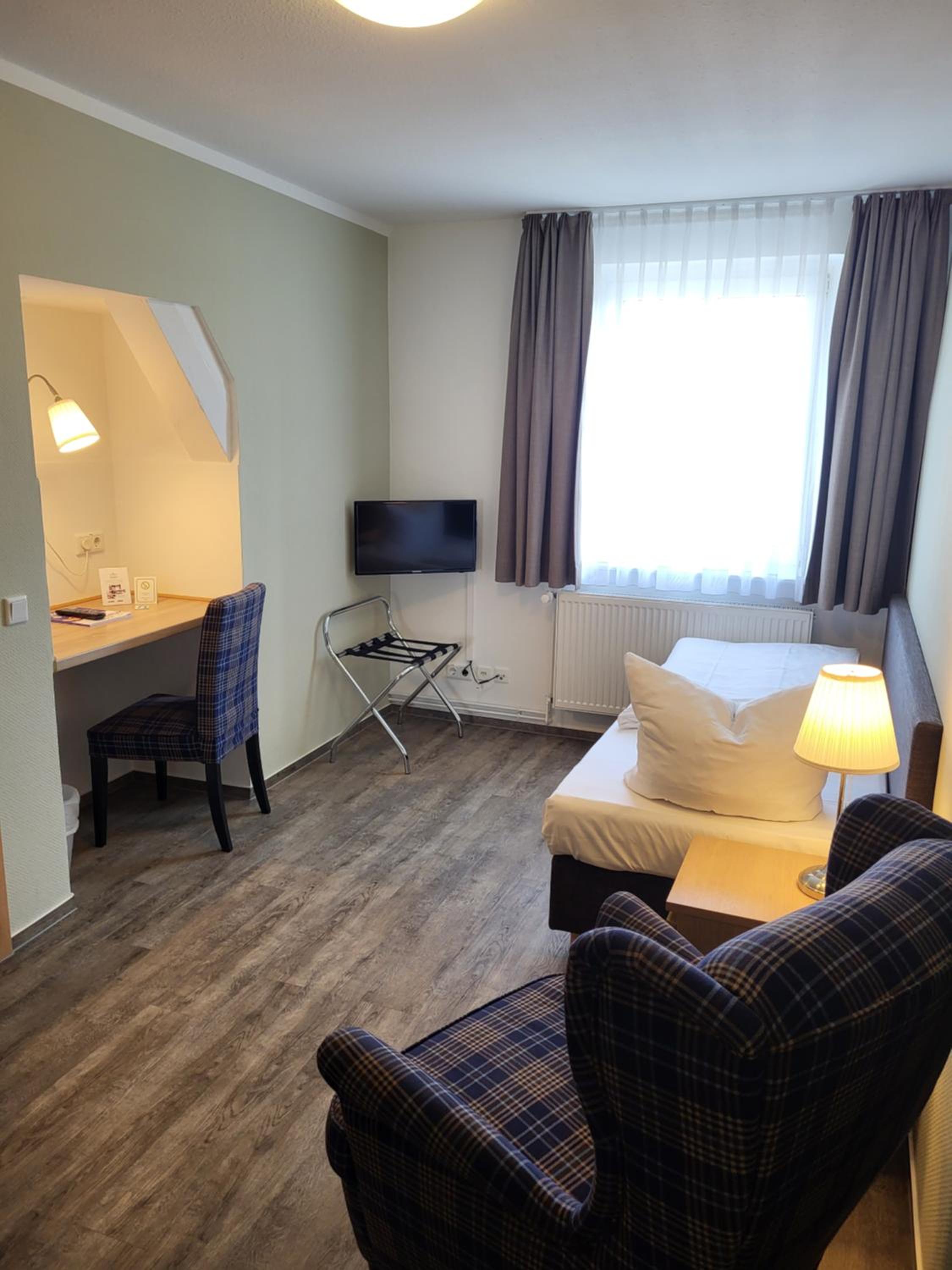 Economy Single Room