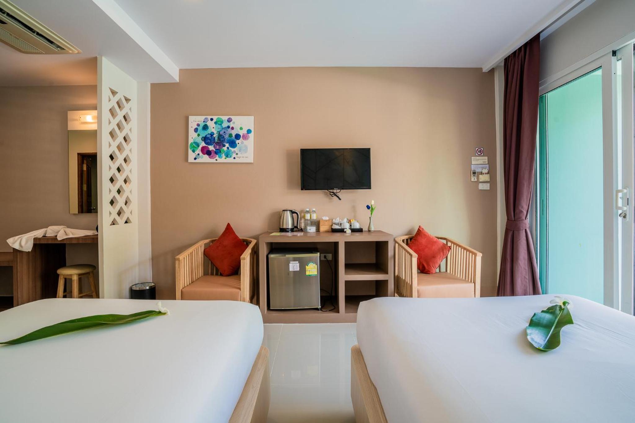 Deluxe Twin Room with Pool View