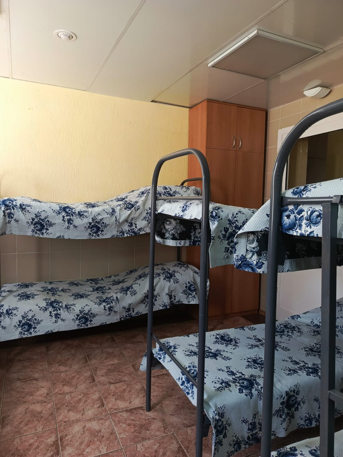 №4. Общий номер 14 мест.