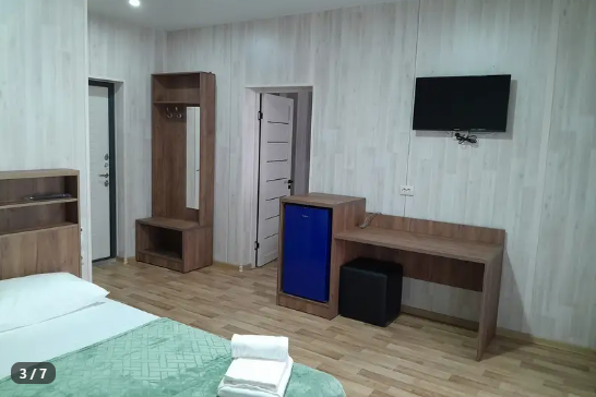 Семейный двухкомнатный номер с балконом