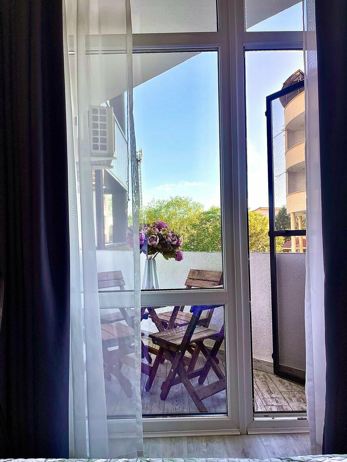 Апартаменты с балконом