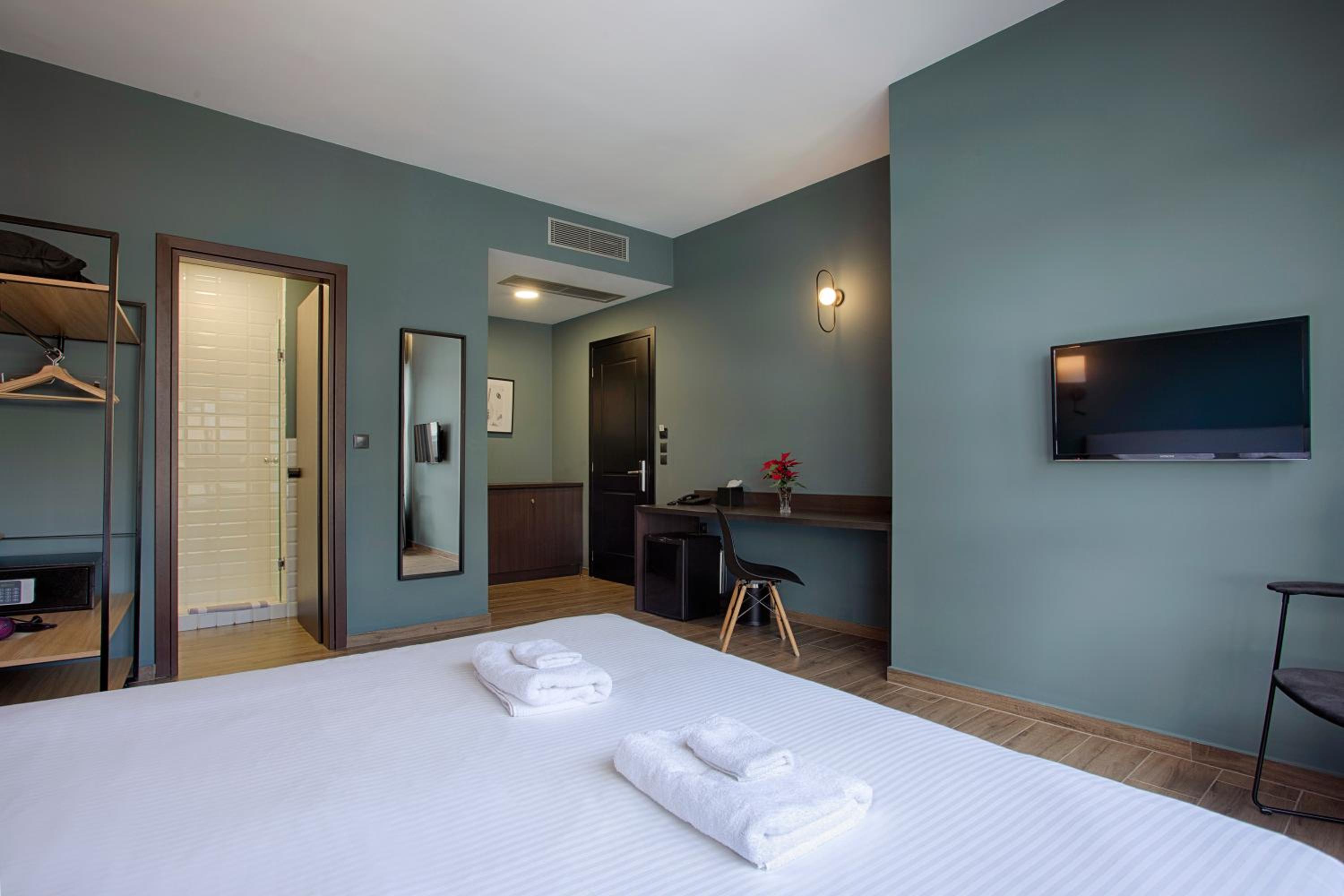 Superior Double or Twin Room with City View