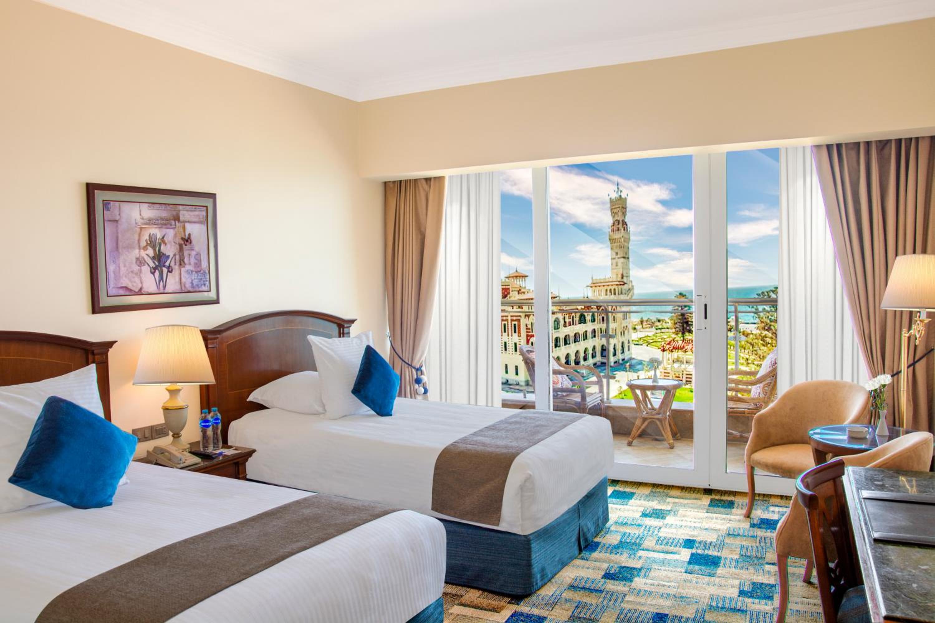 Double or Twin Room with Sea View