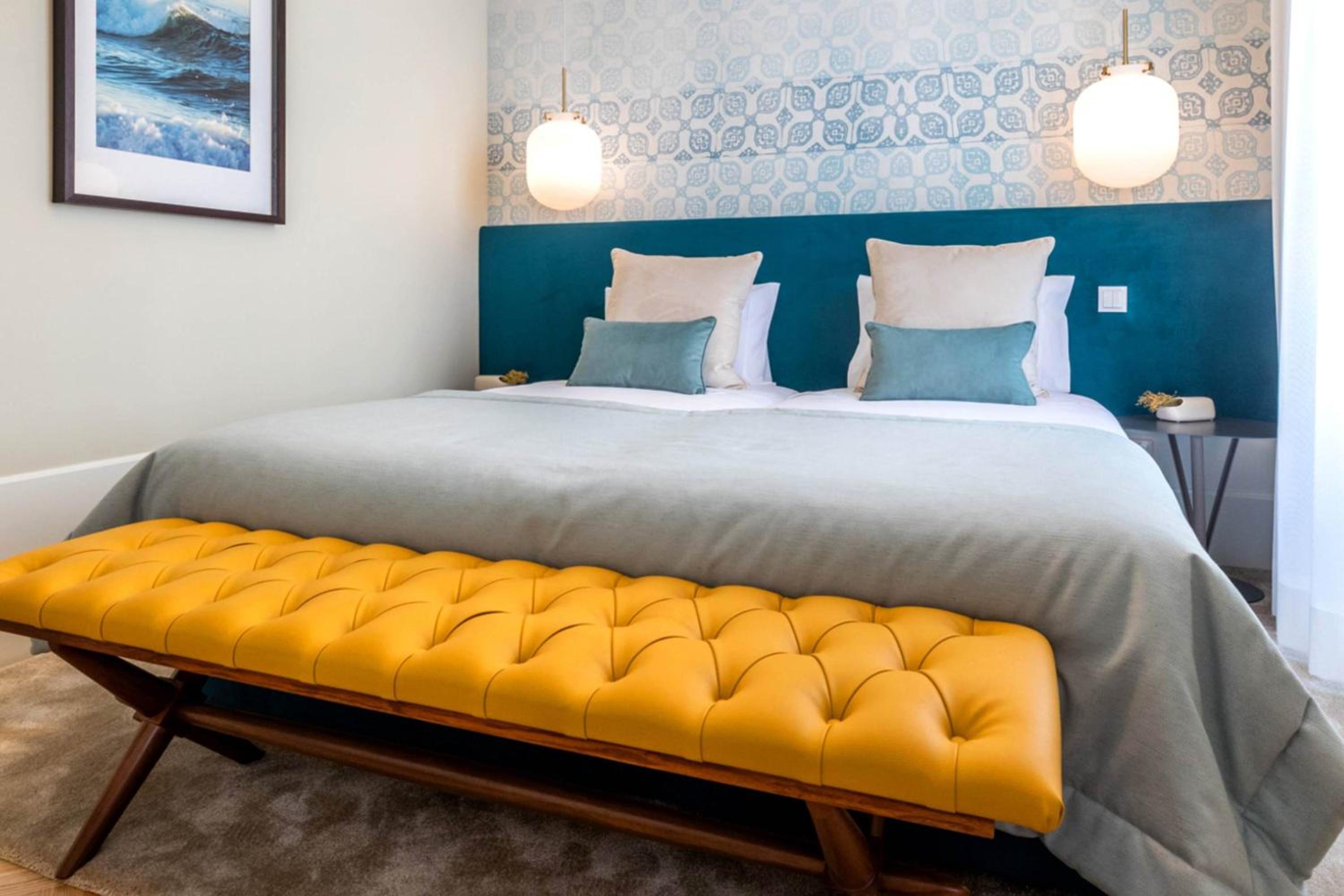 Deluxe Panoramic Suite