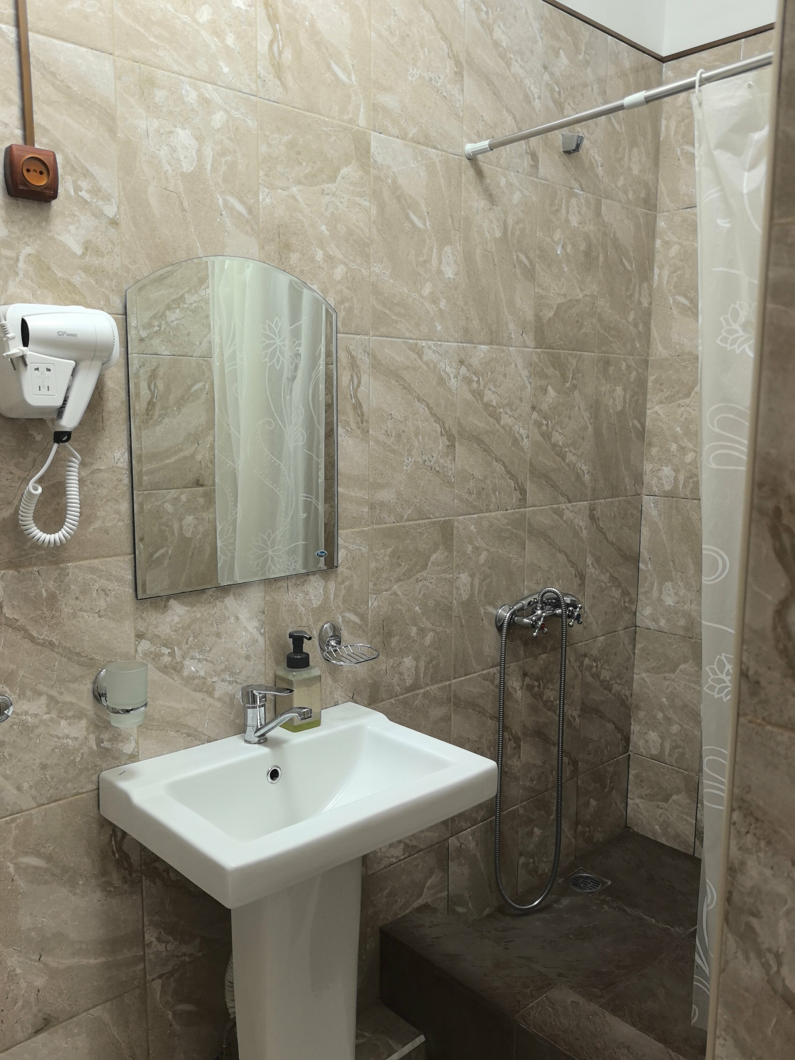 Стандартный трехместный номер