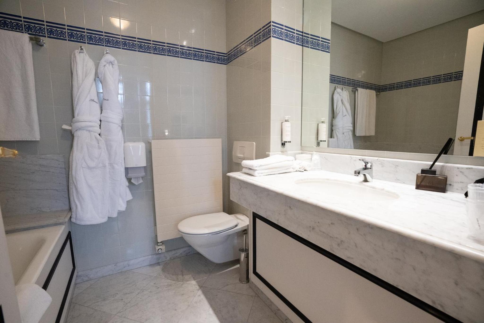 Junior Suite with Sofa Bed