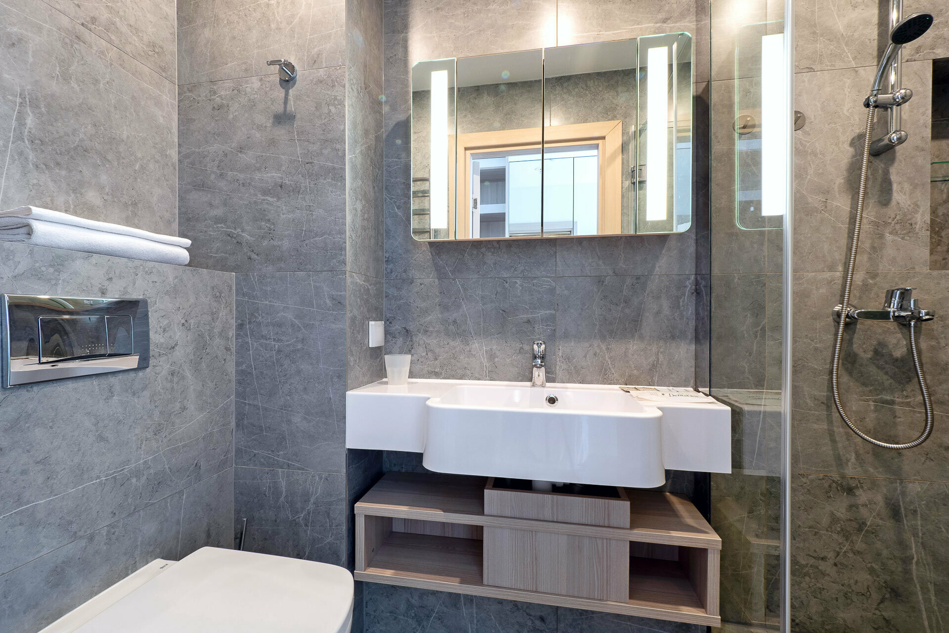 Номер-студия с диваном-кроватью