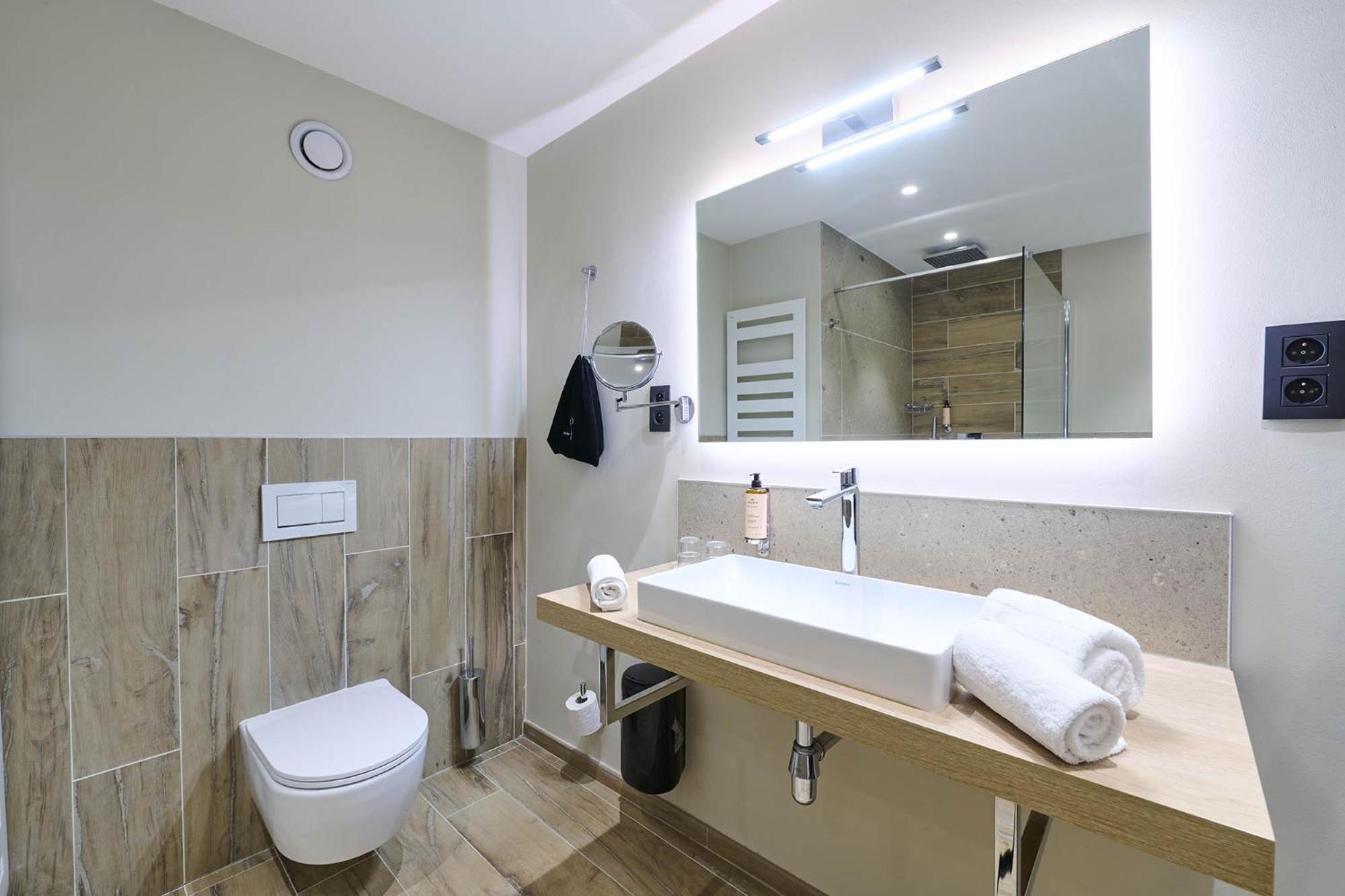 Double Room with Spa Bath