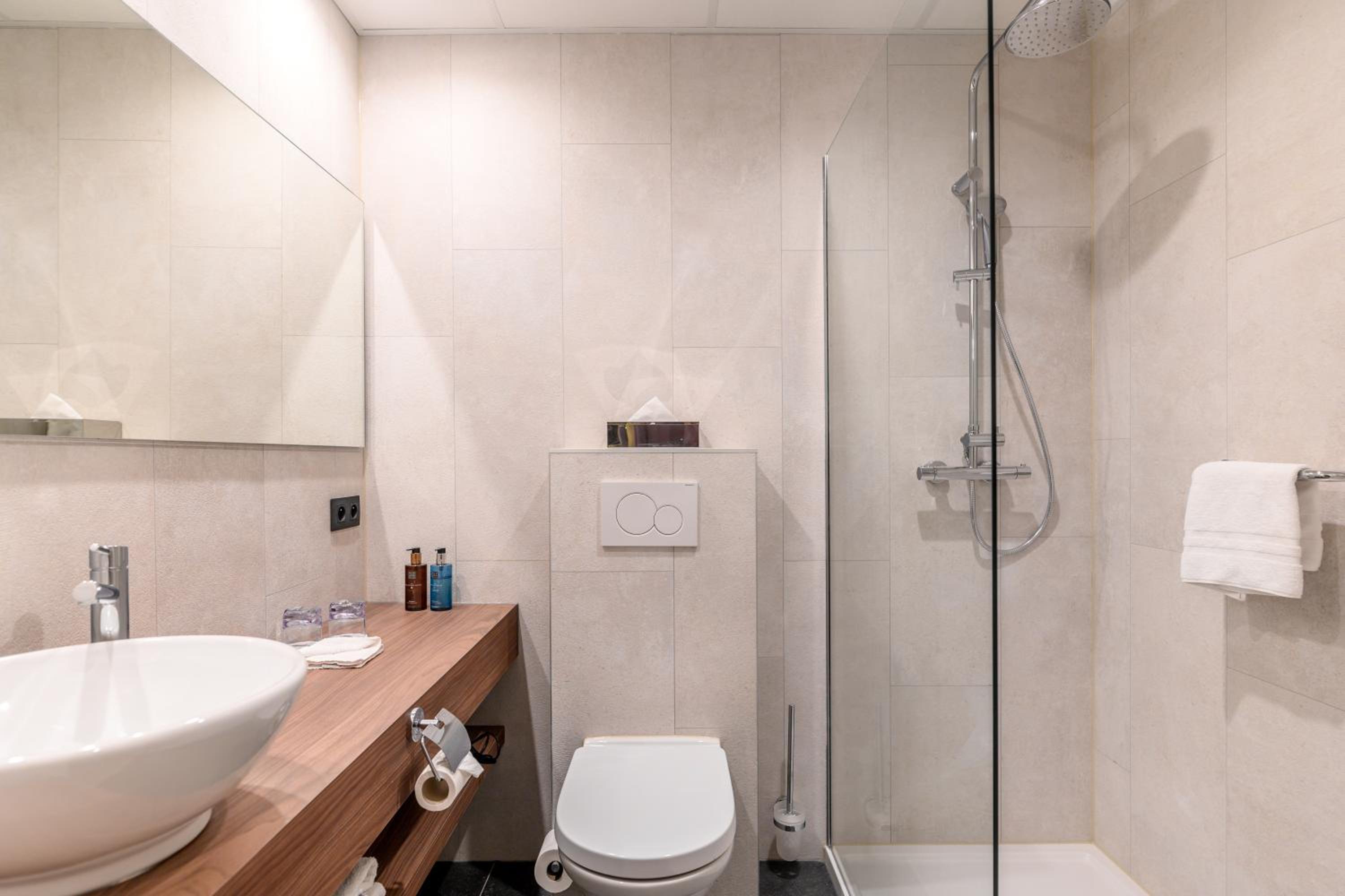 Deluxe Studio with Kitchen