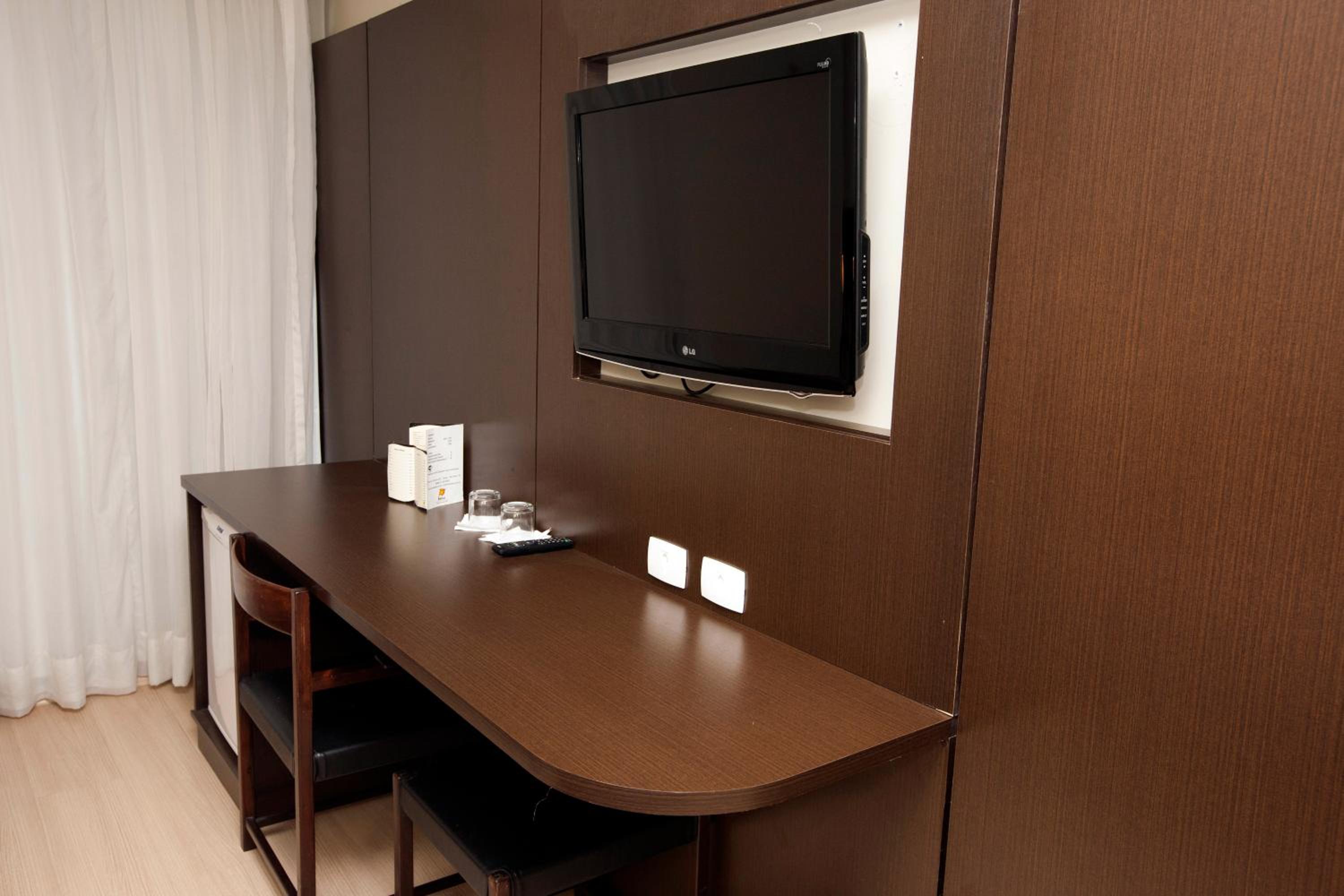 Luxury Triple Room (3 Beds)