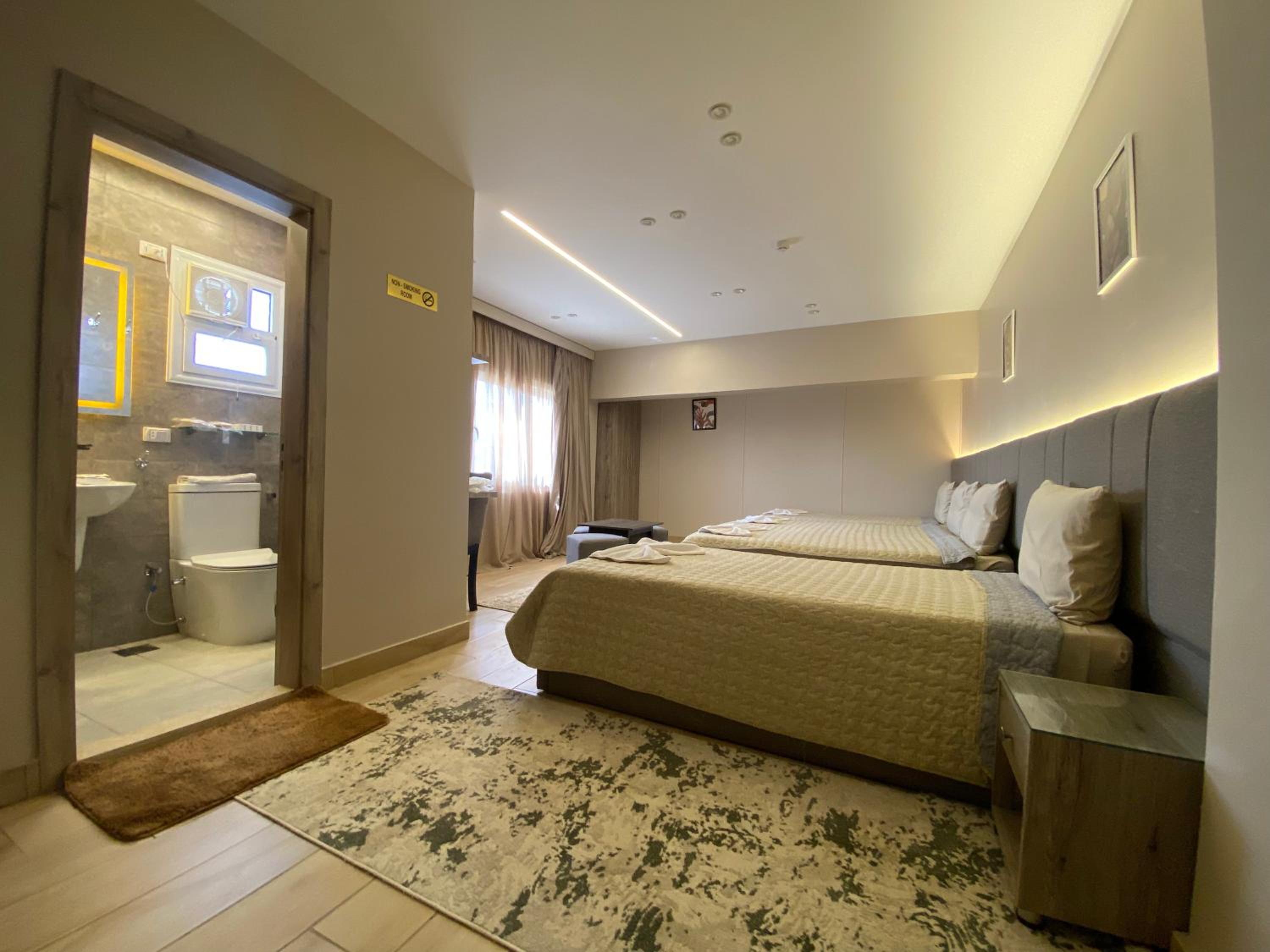 Deluxe Quadruple Room