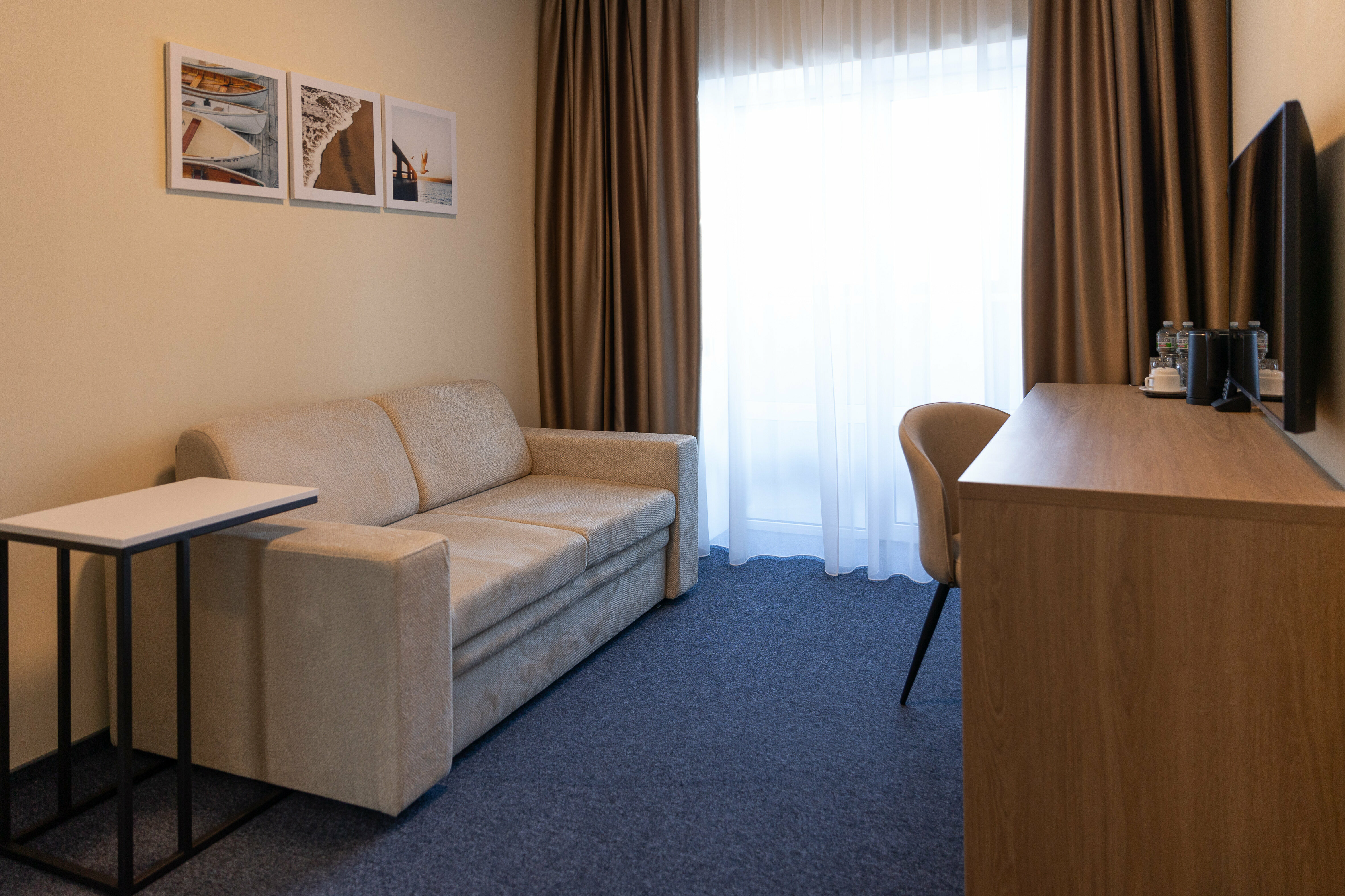 Стандарт с видом на Волгу