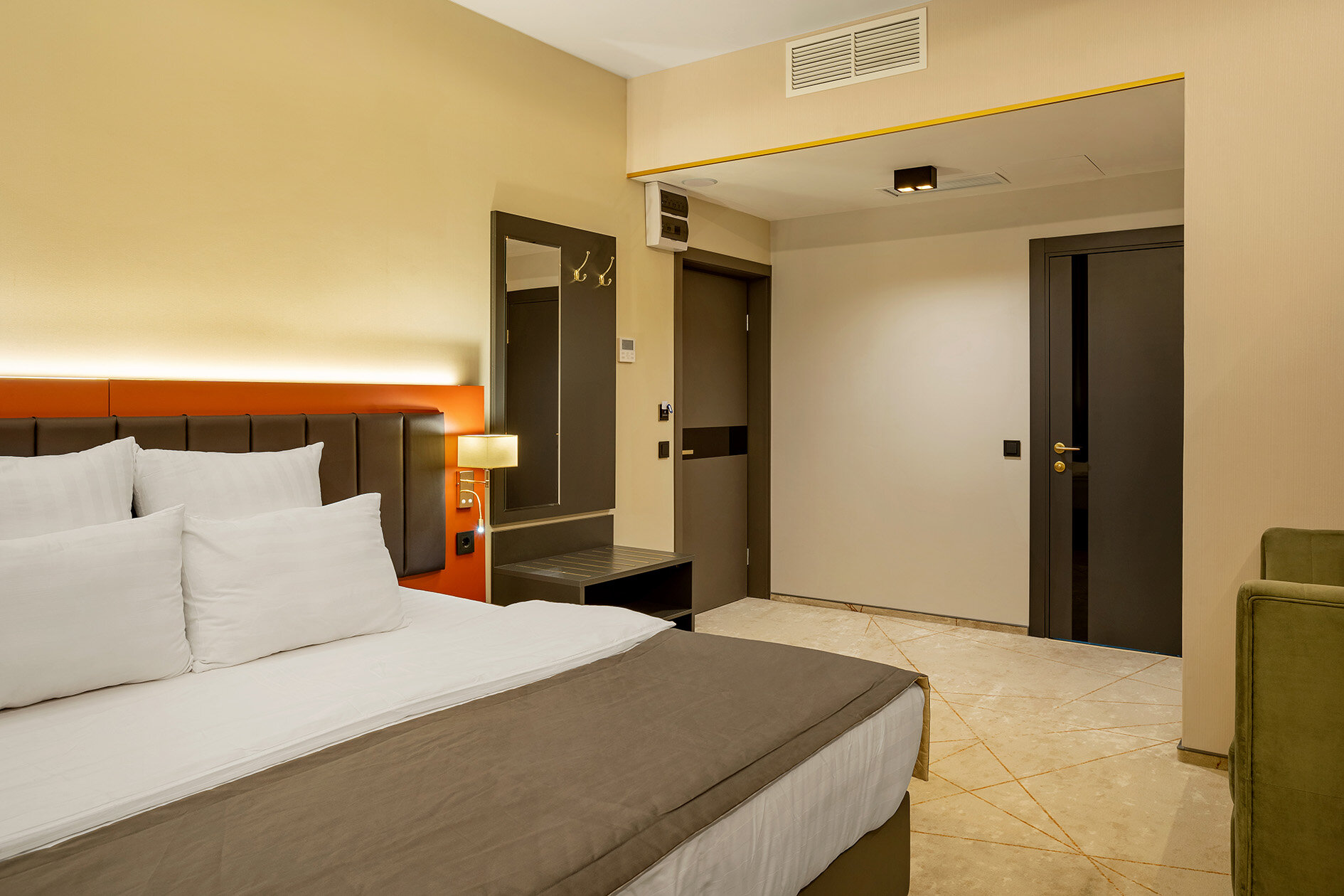 Трехместный номер Делюкс