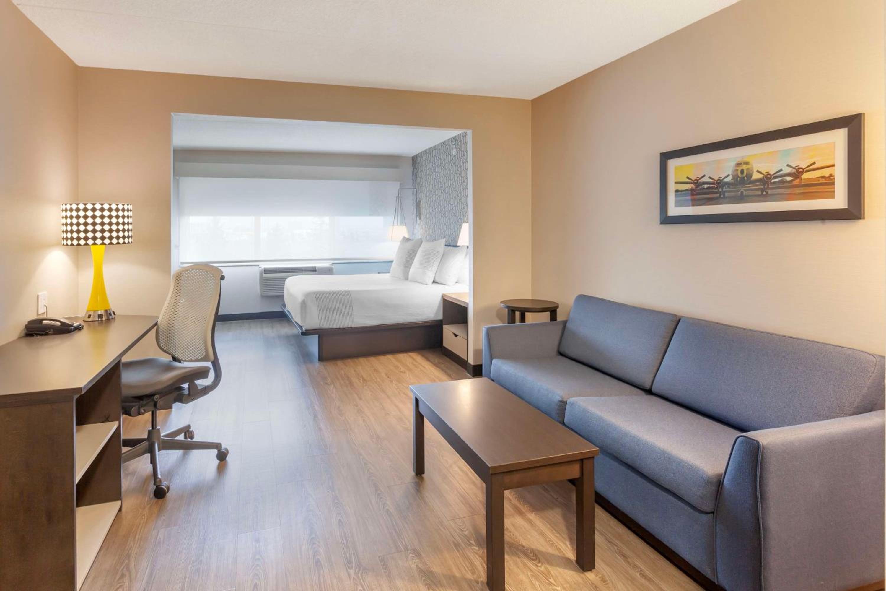 King Suite with Sofa Bed