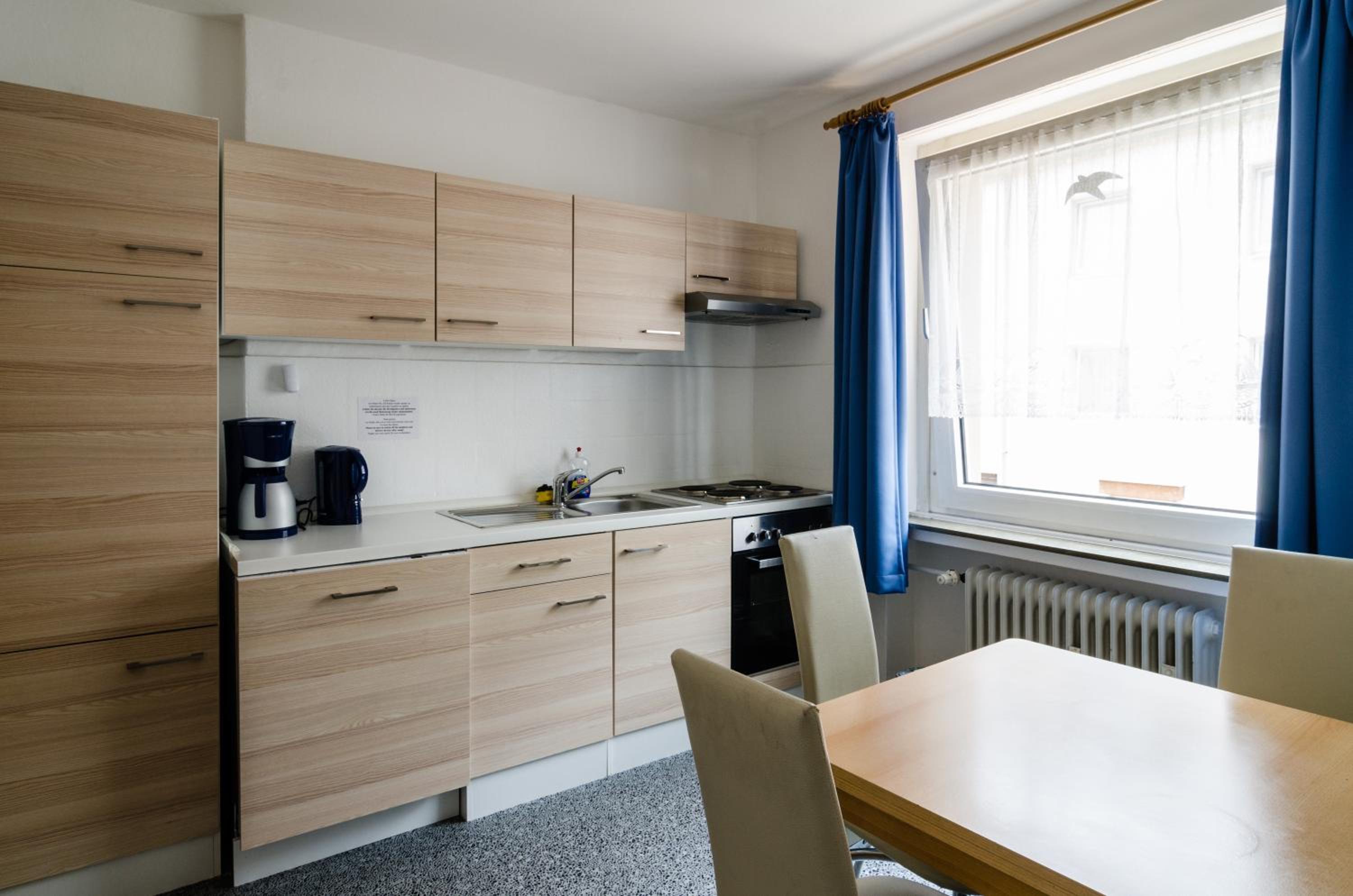 One-Room Apartment (3 adults)