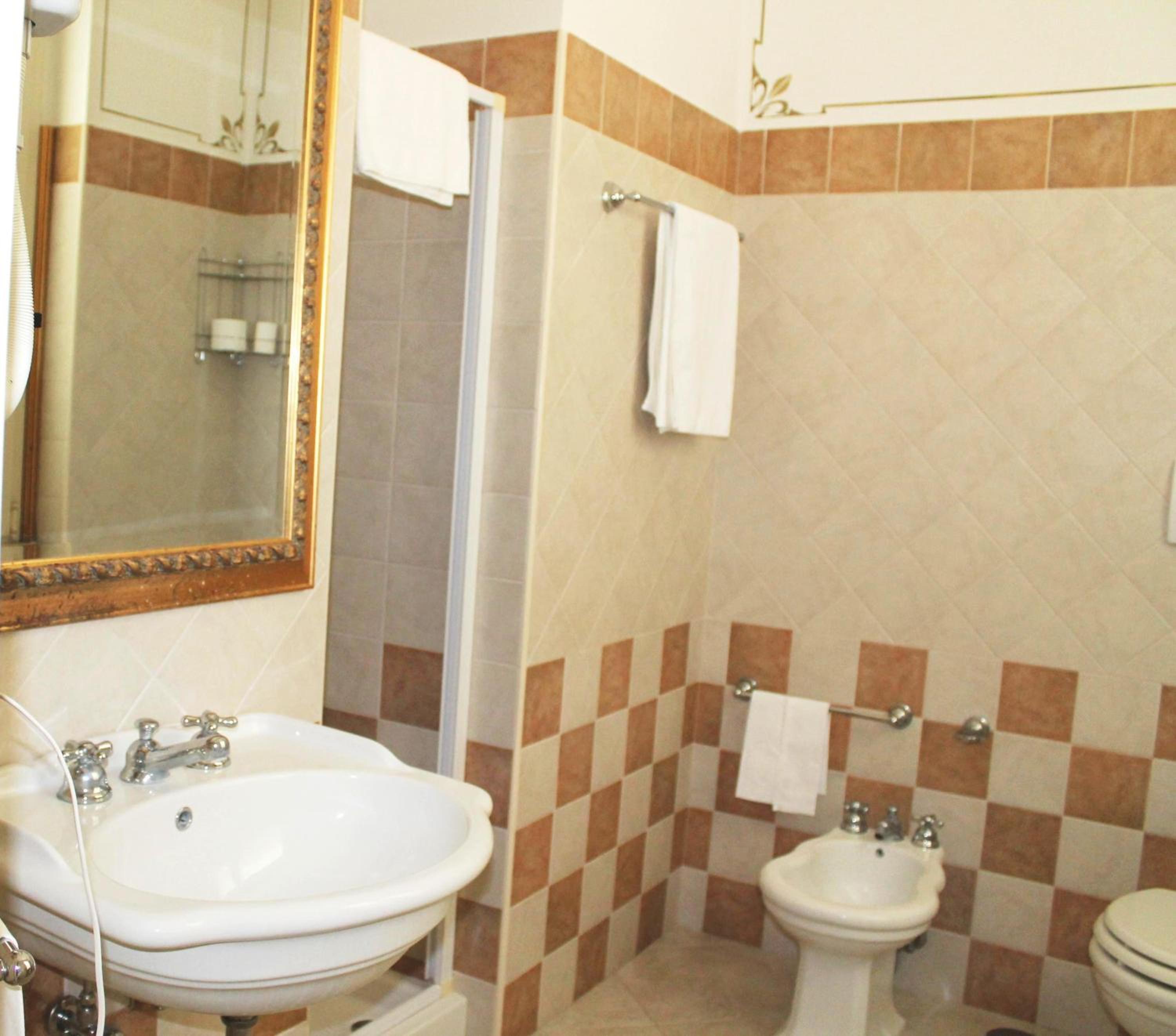 Comfort Triple Room