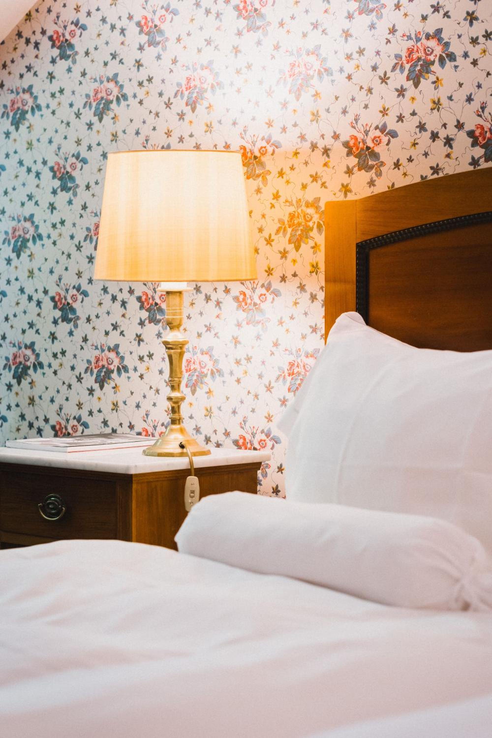 Single room with waterfall view