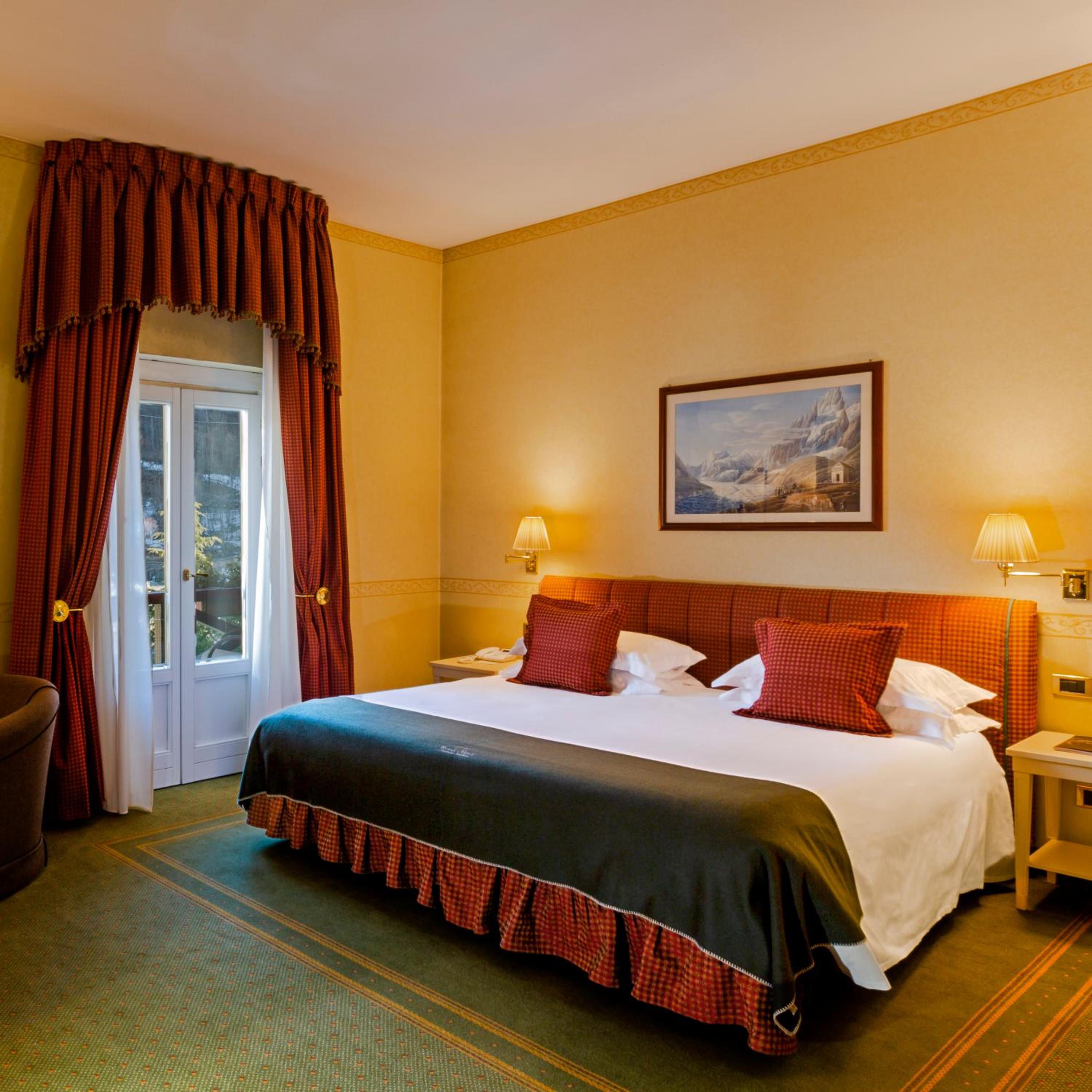 King Room with Mountain View