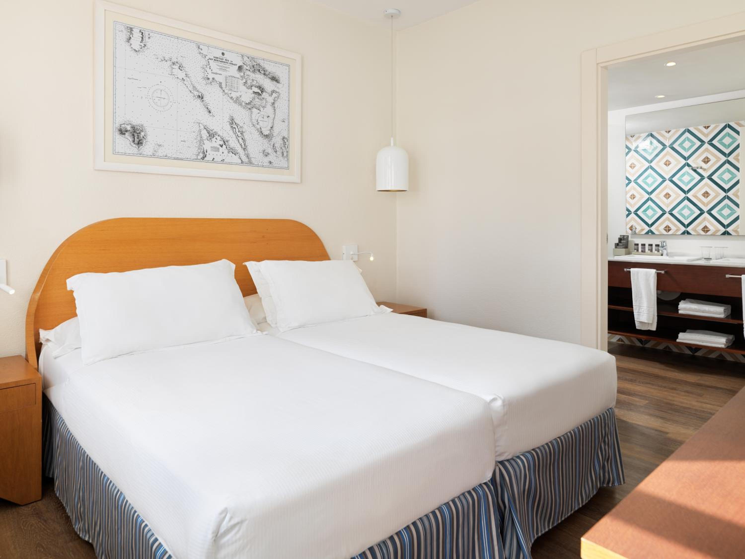 Junior Suite (1 Adult)