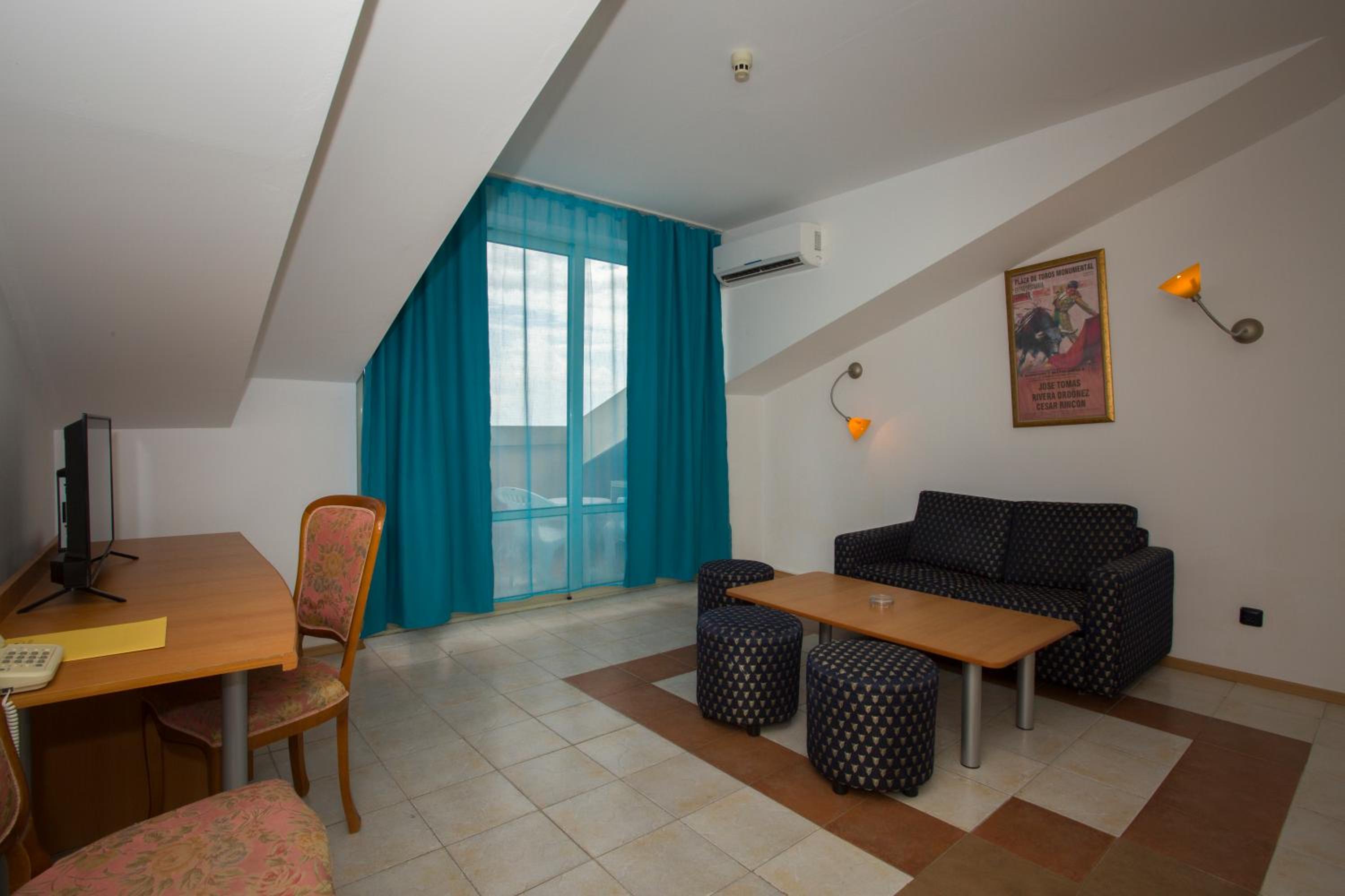 Two-Bedroom Apartment with Sea View