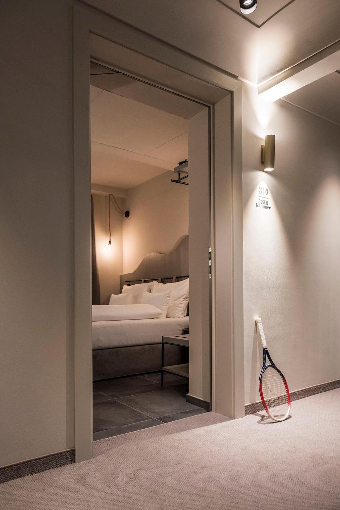 Budget Double Room Besenkammer