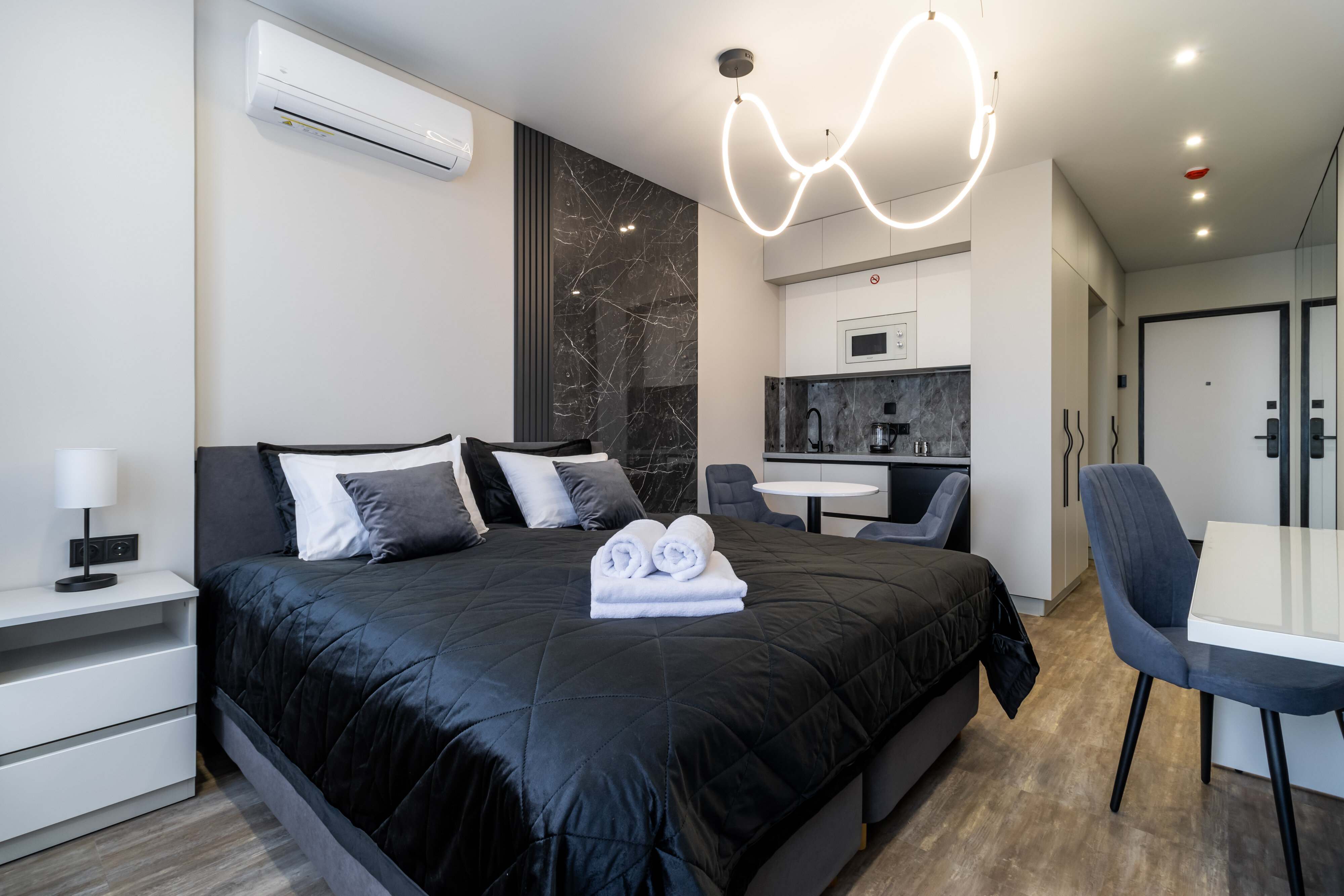 Студия Midnight №533