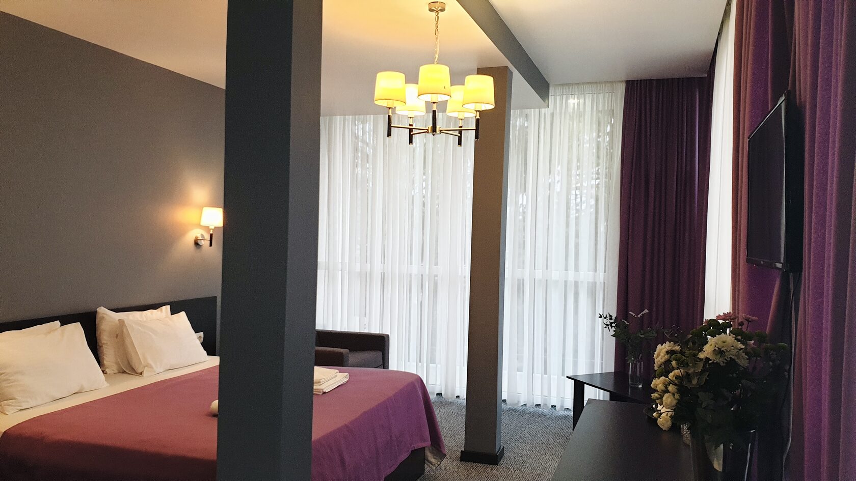 Студио 2-х местный 1-о комнатный с  балконом